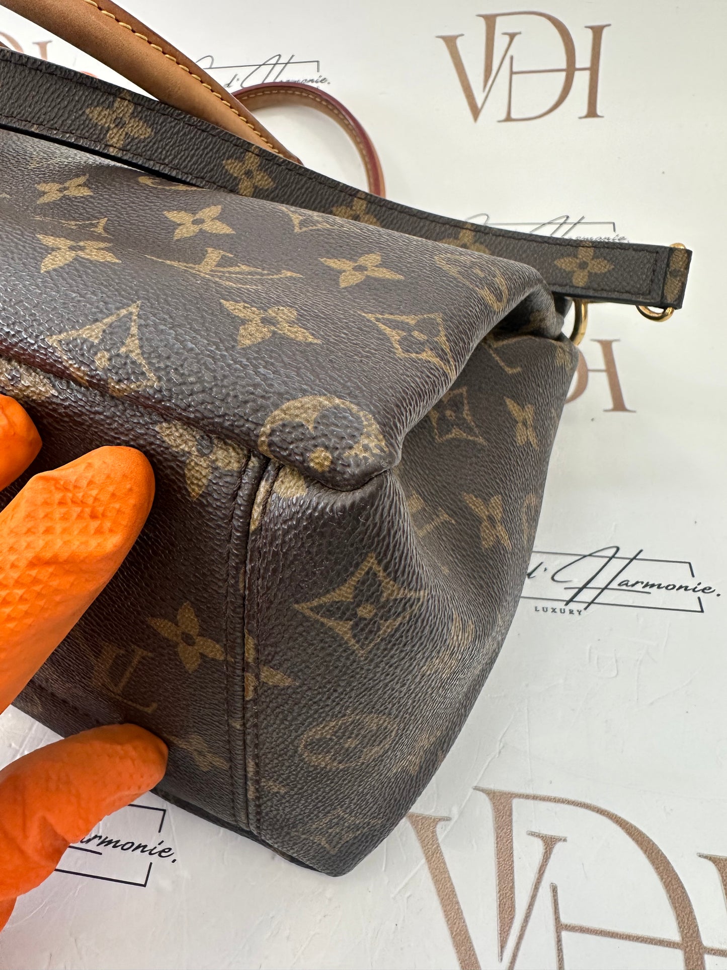 017803 - Louis Vuitton Pallas