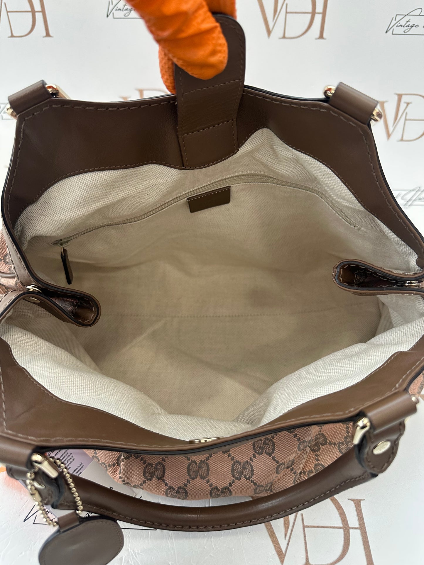 382508 - Gucci Sukey