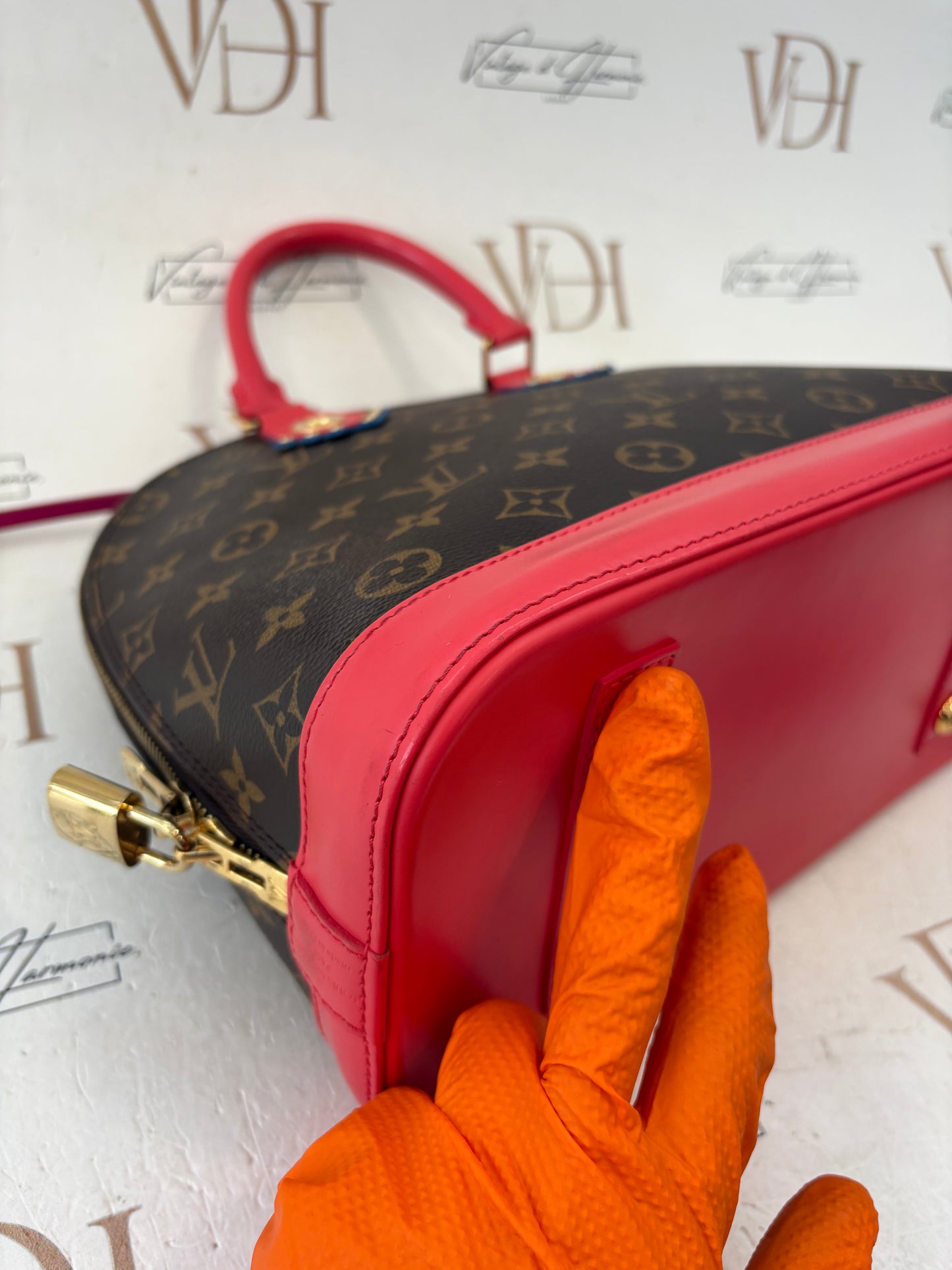 201108 - Louis Vuitton Alma