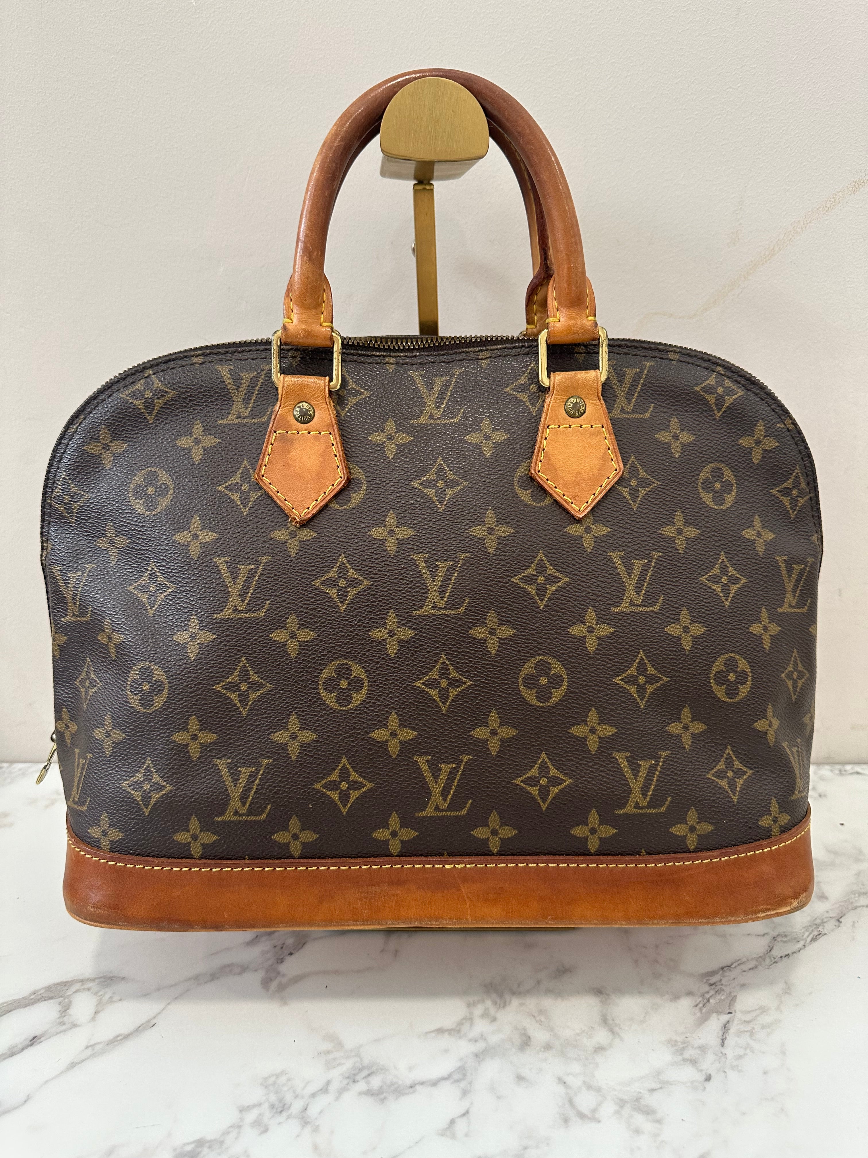 Louis Vuitton Alma