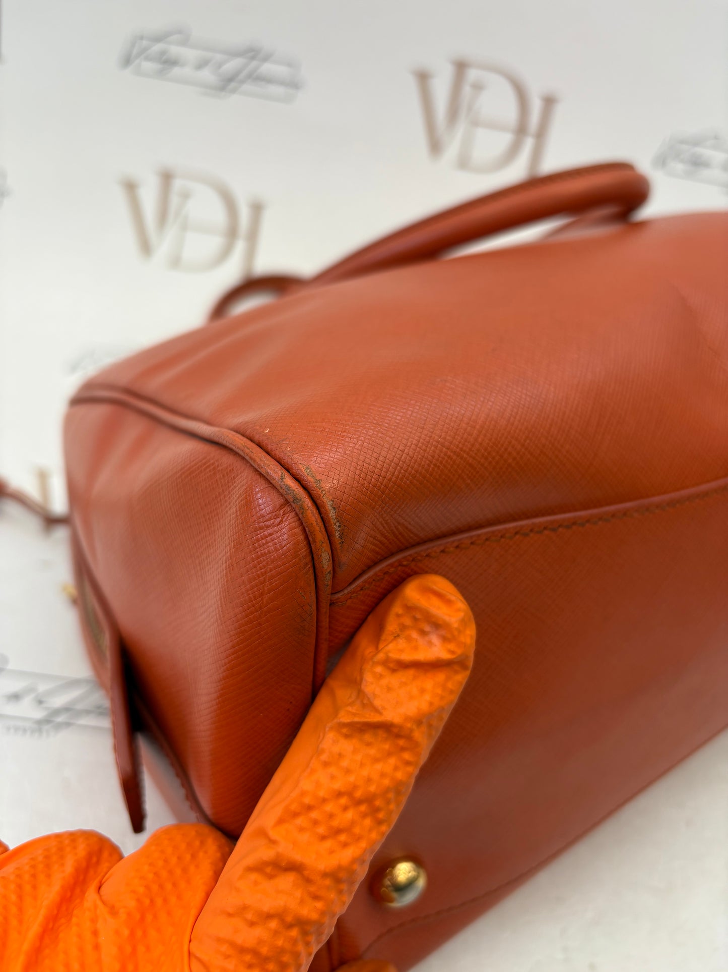 383520 - Prada Orange