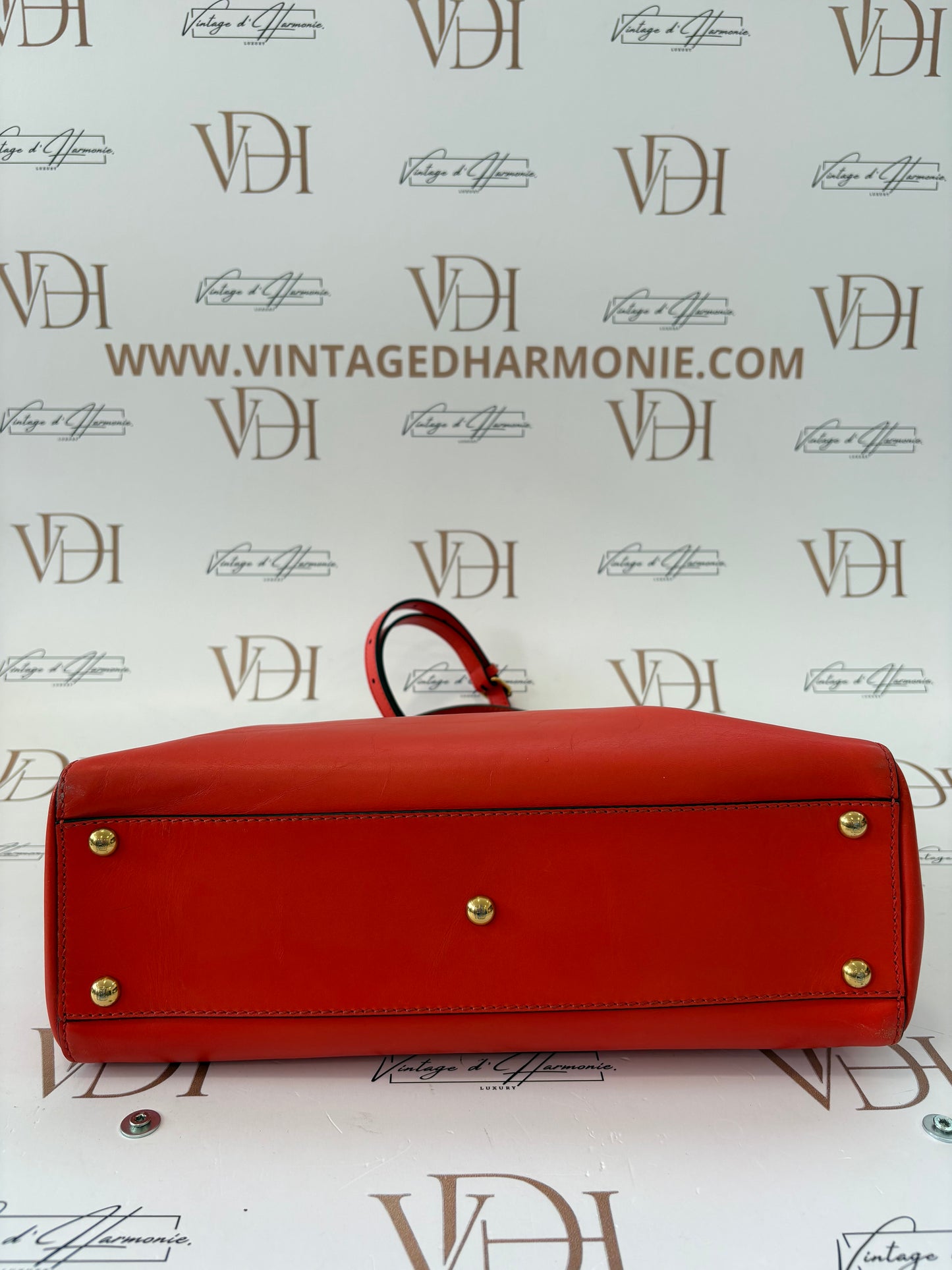 384202 - Fendi Peekaboo