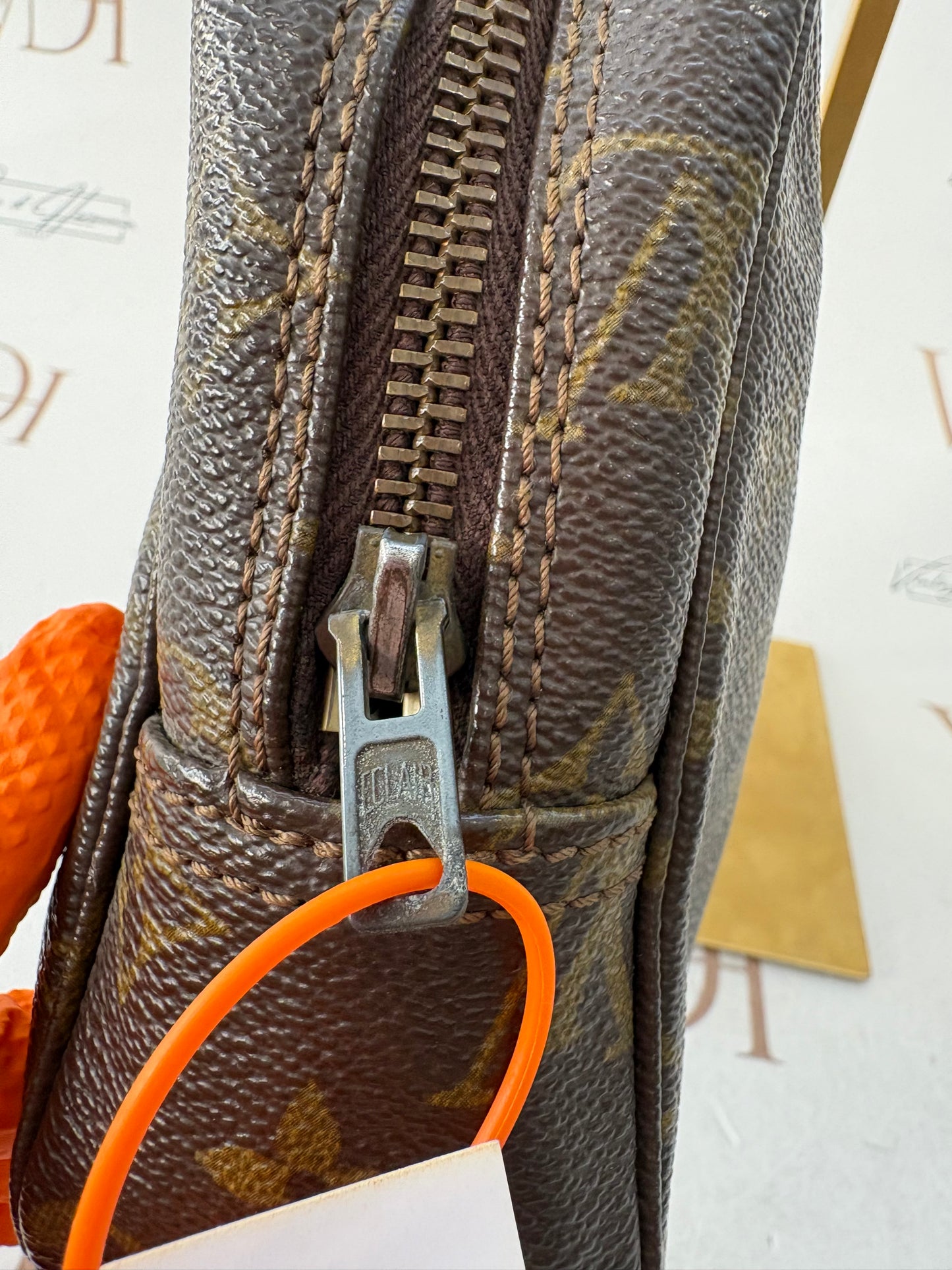 017716 - Louis Vuitton Toilette 23