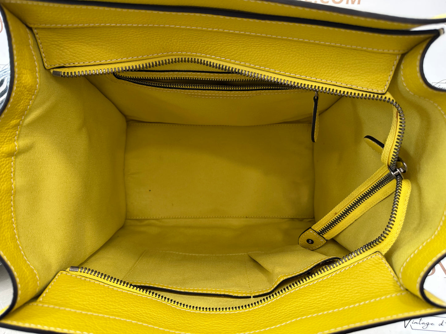 384126 - Céline Luggage