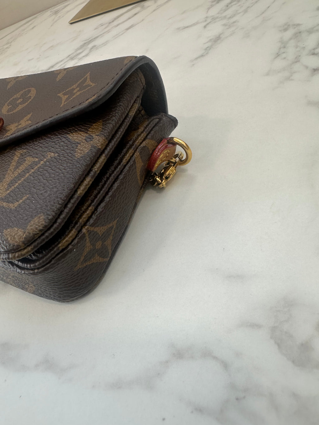 Louis Vuitton Pochette Metis
