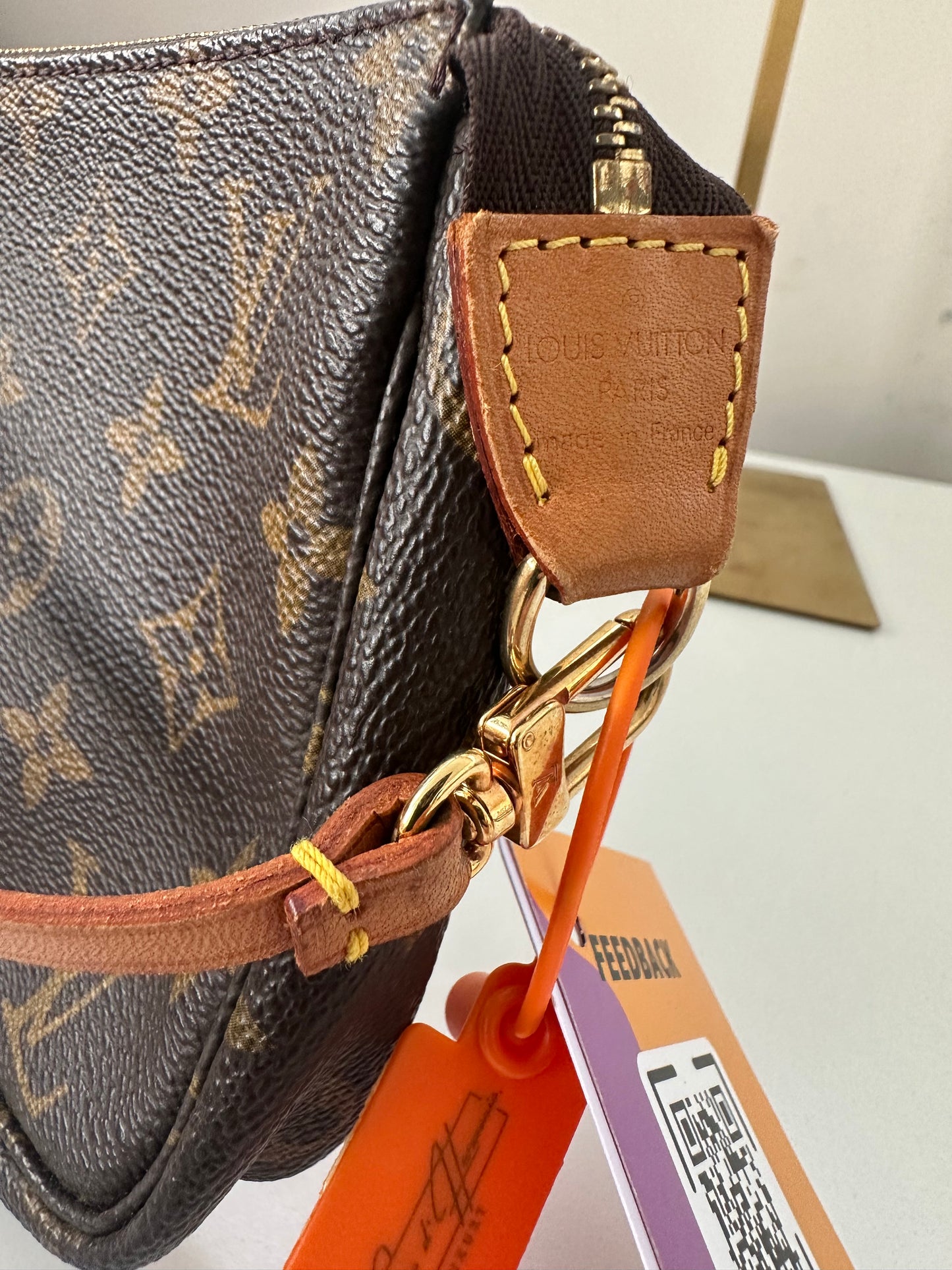 Louis Vuitton Pochette