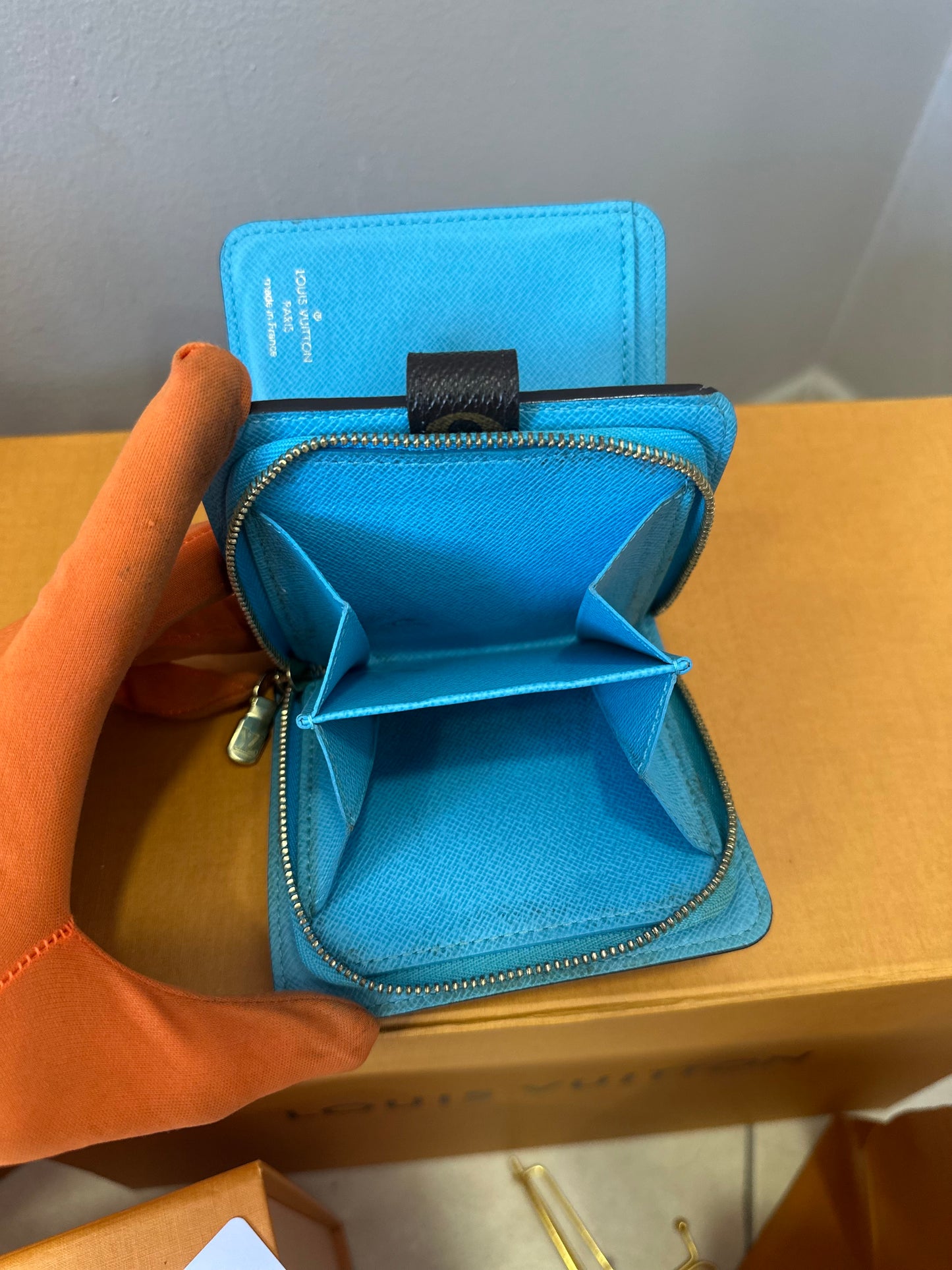 Louis Vuitton Wallet Groom
