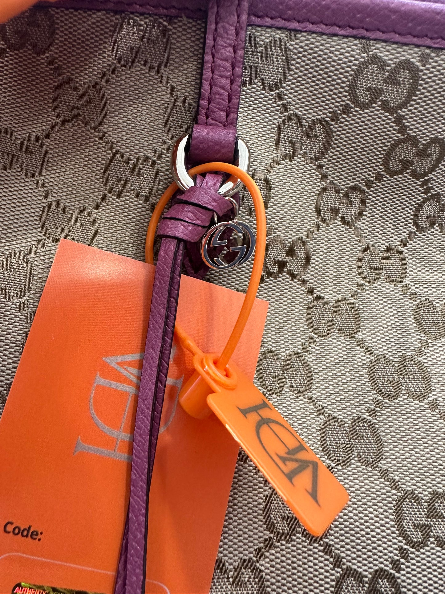 017932 - Gucci Beige GG Tote