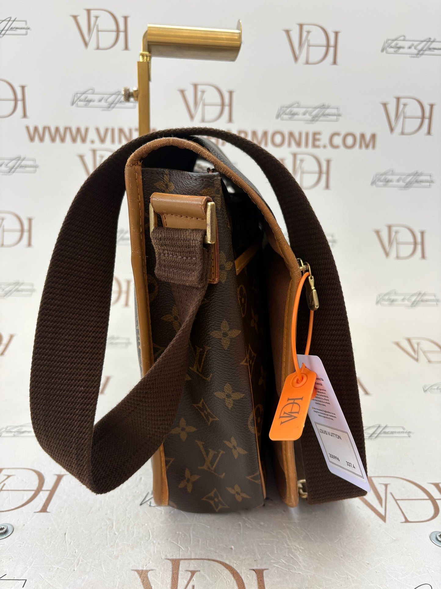 200996 - Louis Vuitton Bosphore