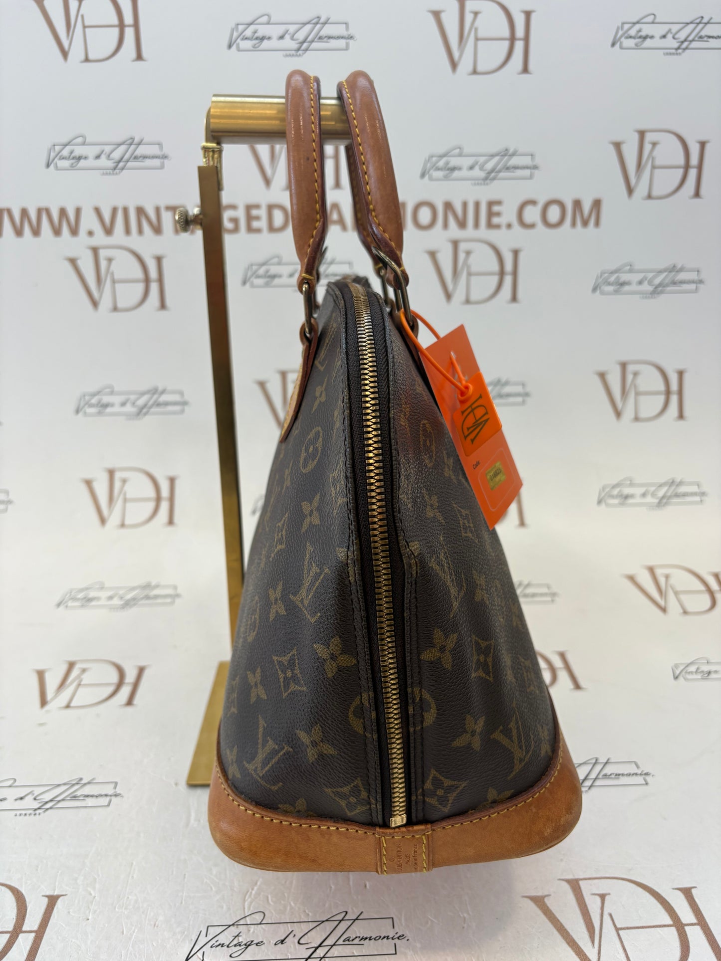 018823 - Louis Vuitton Alma