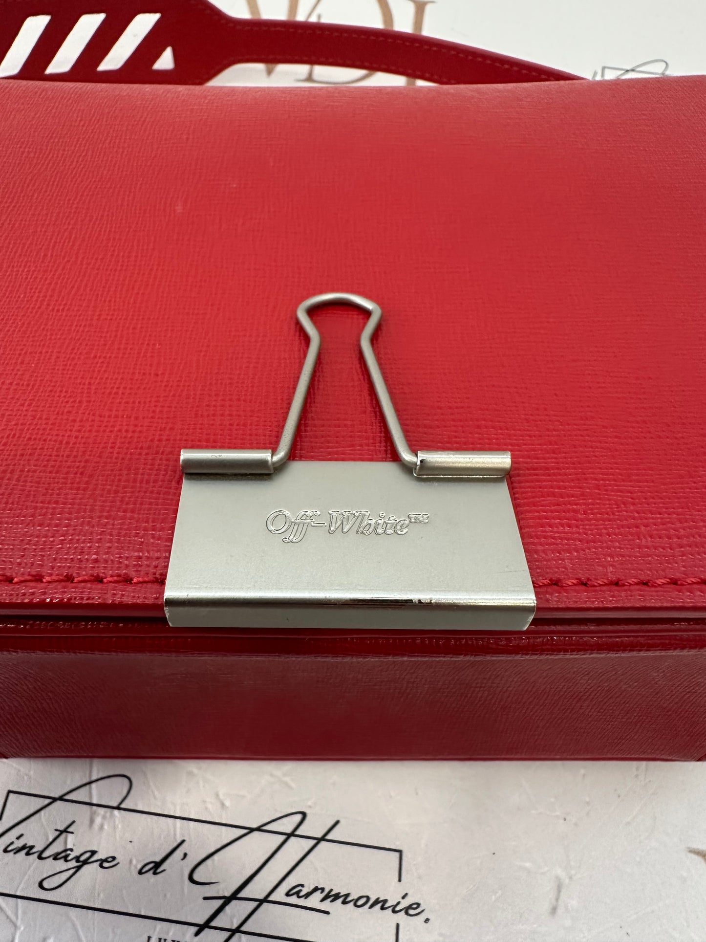382375 - Off-White