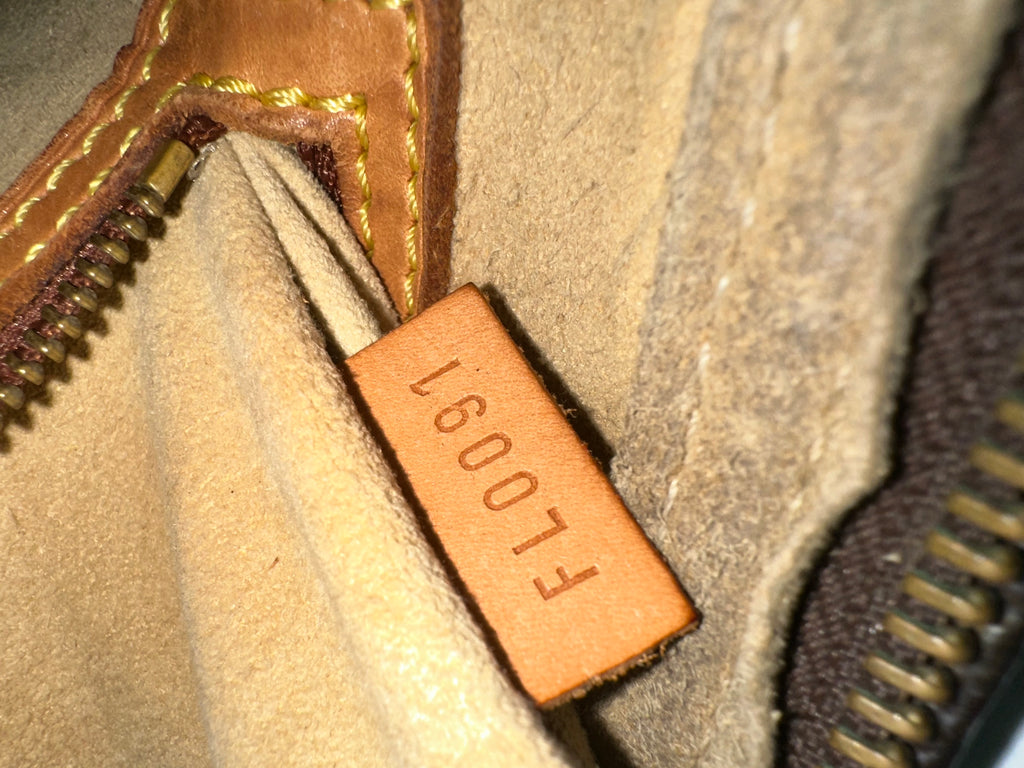 Louis Vuitton Looping MM