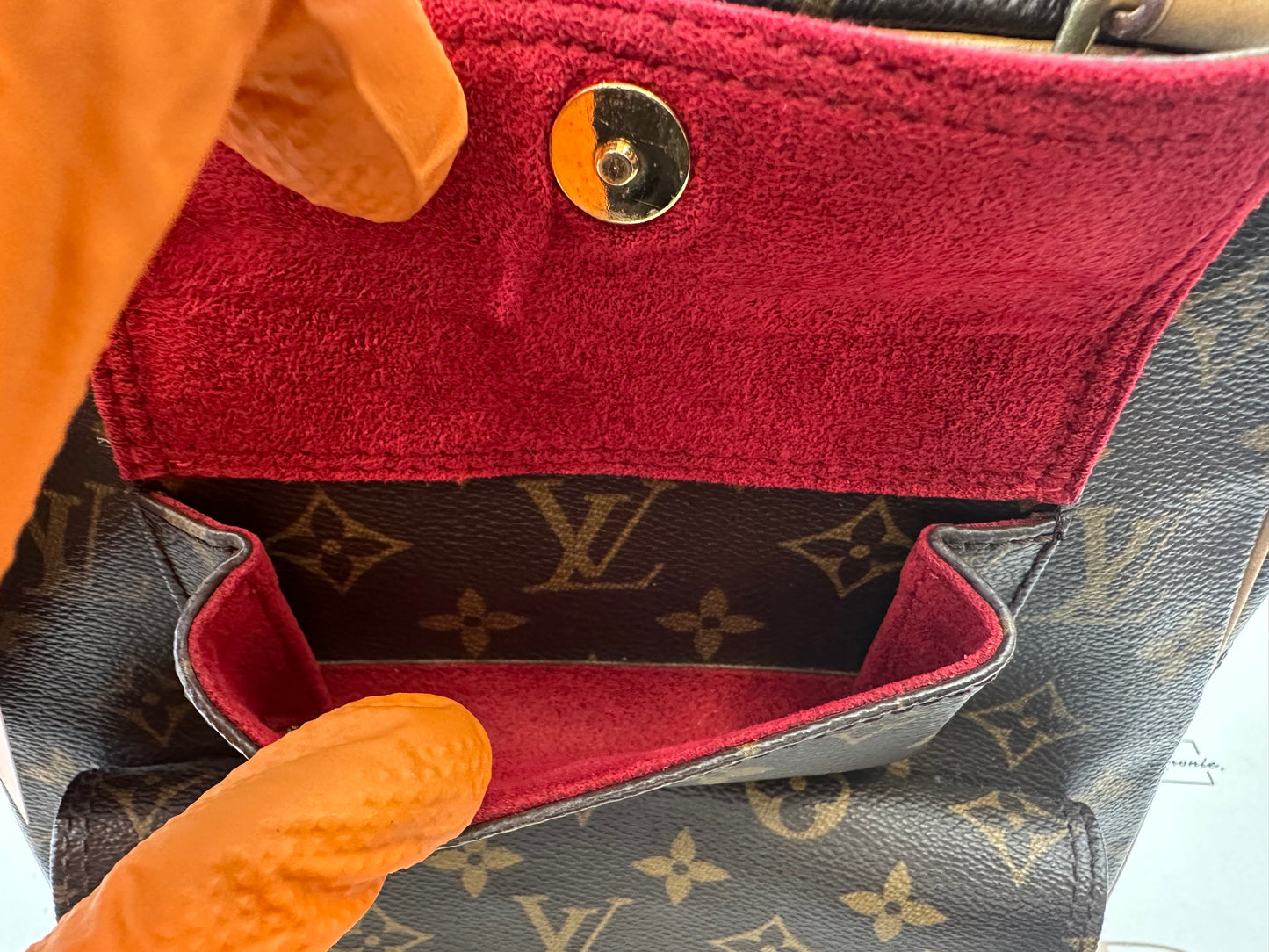 017881 - Louis Vuitton Excentricite