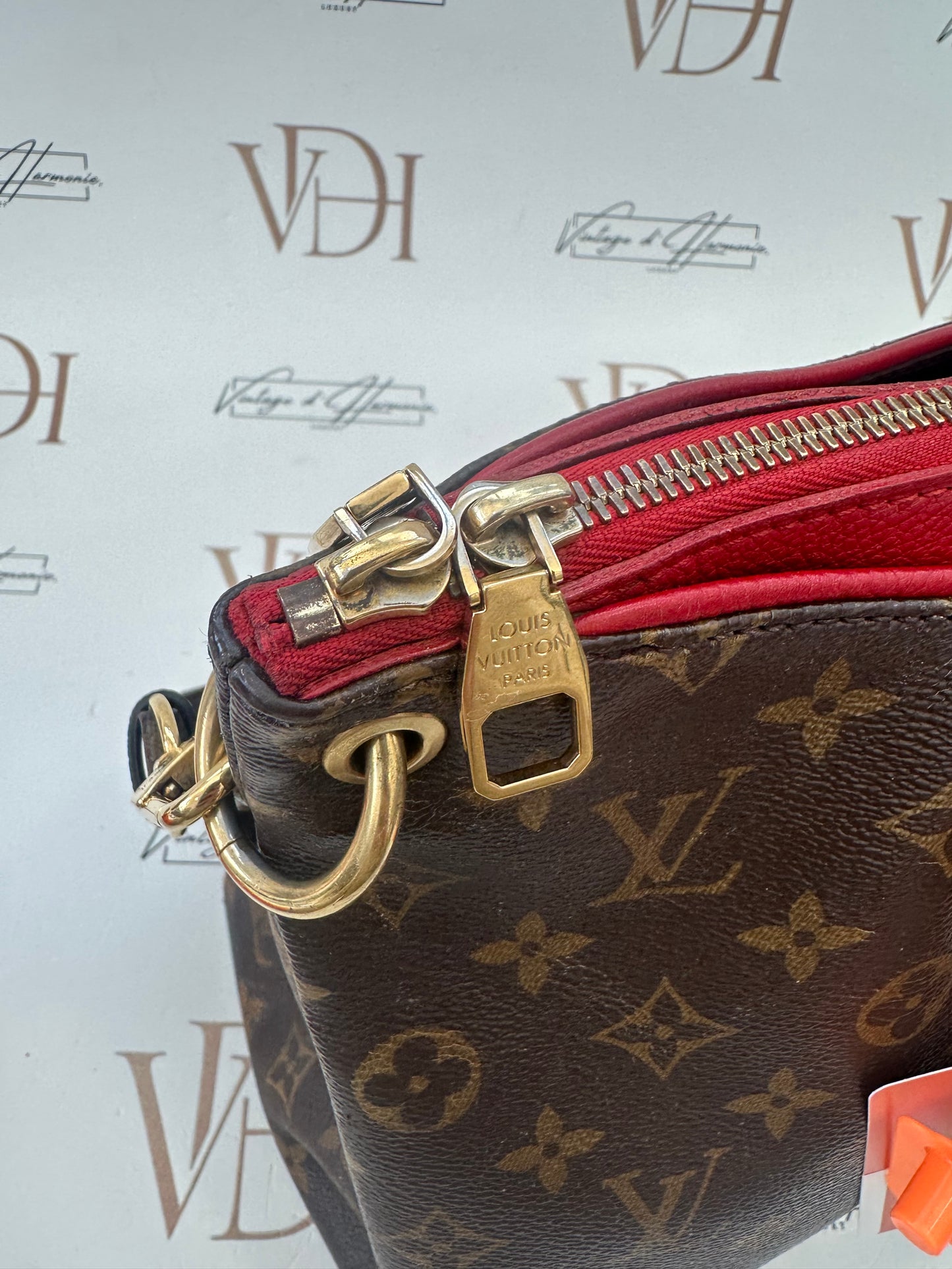 382655 - Louis Vuitton Pallas
