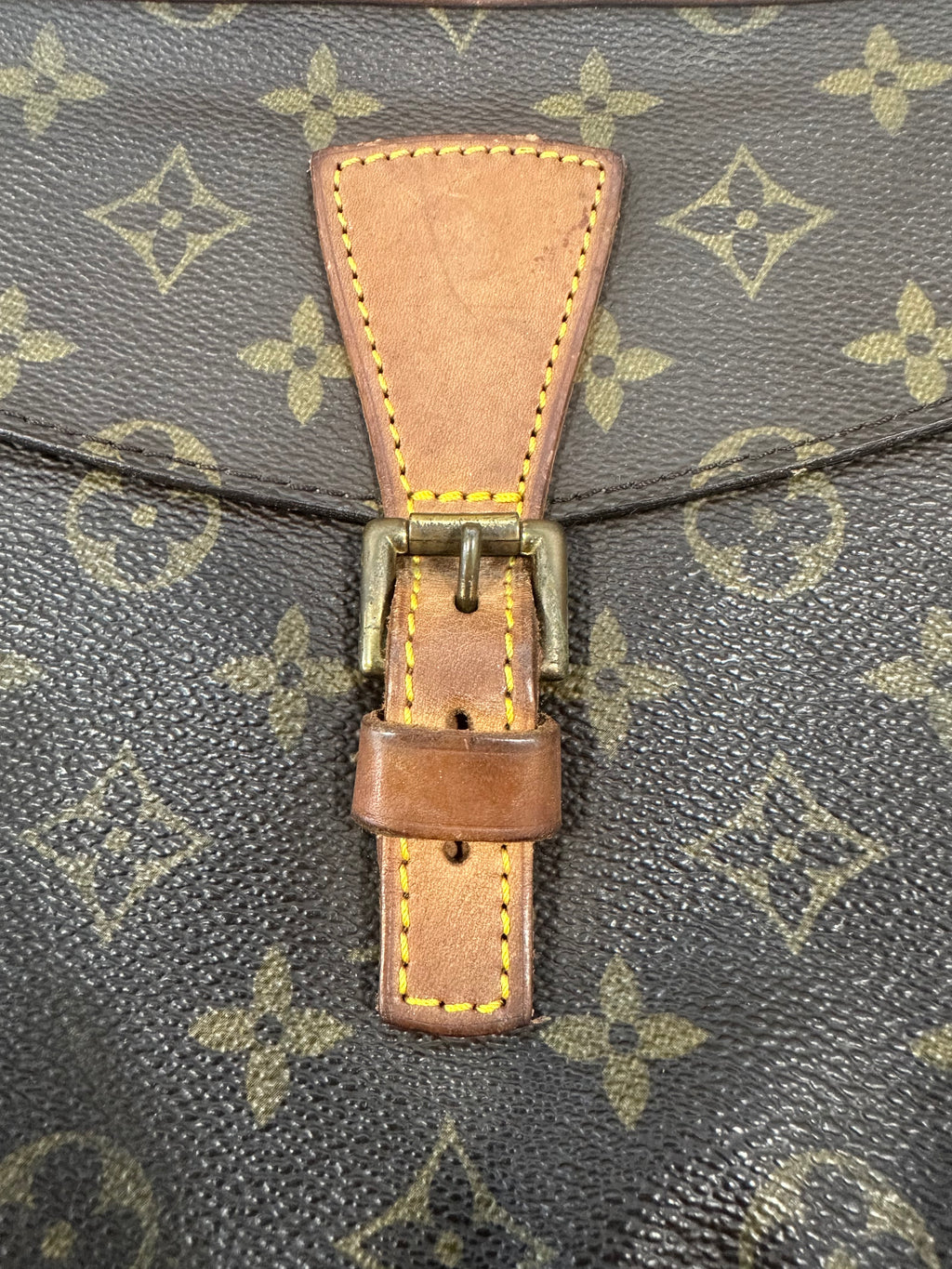 Louis Vuitton Jeune Fille MM