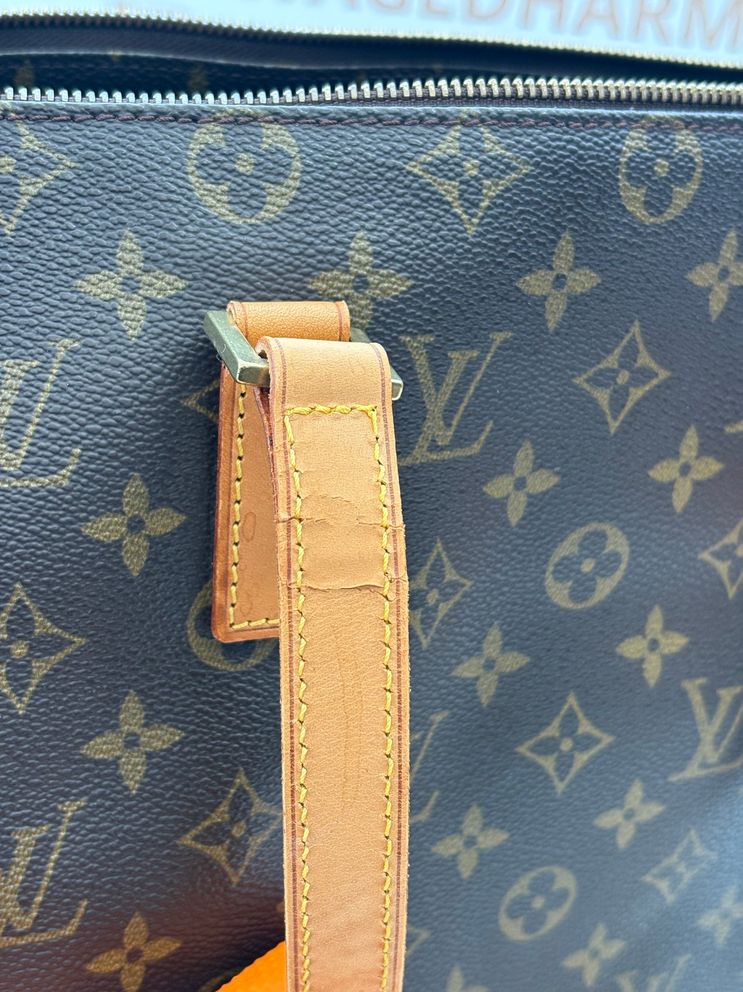 018104 - Louis Vuitton Cabas Mezzo