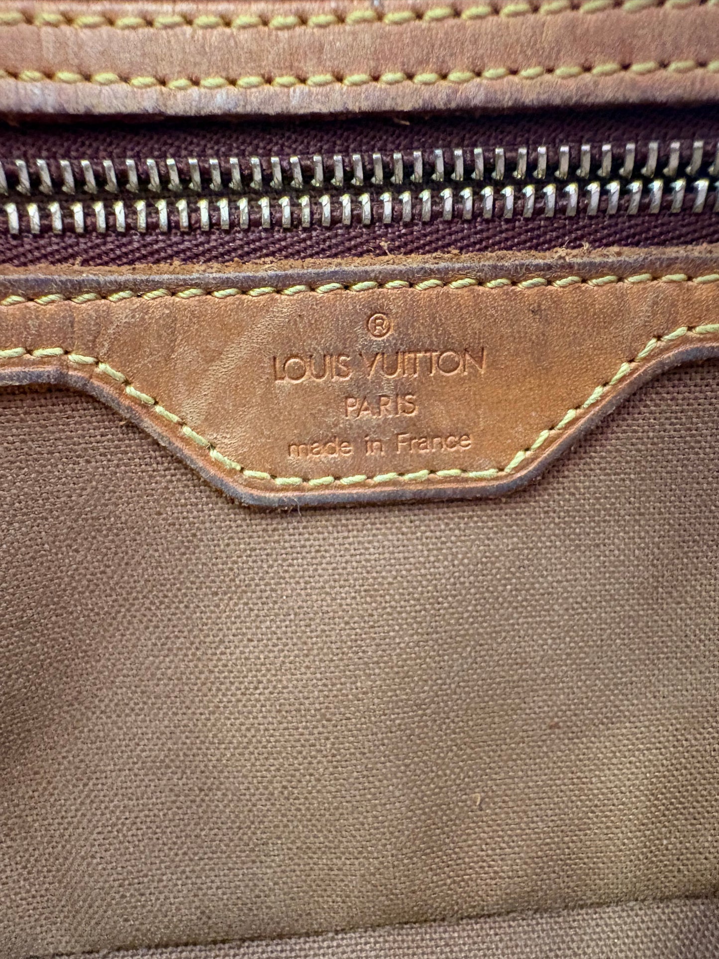 017707 - Louis Vuitton Troteur
