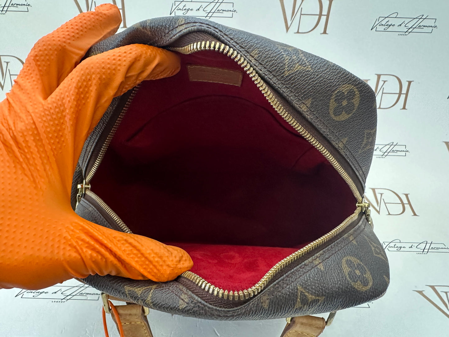 017881 - Louis Vuitton Excentricite