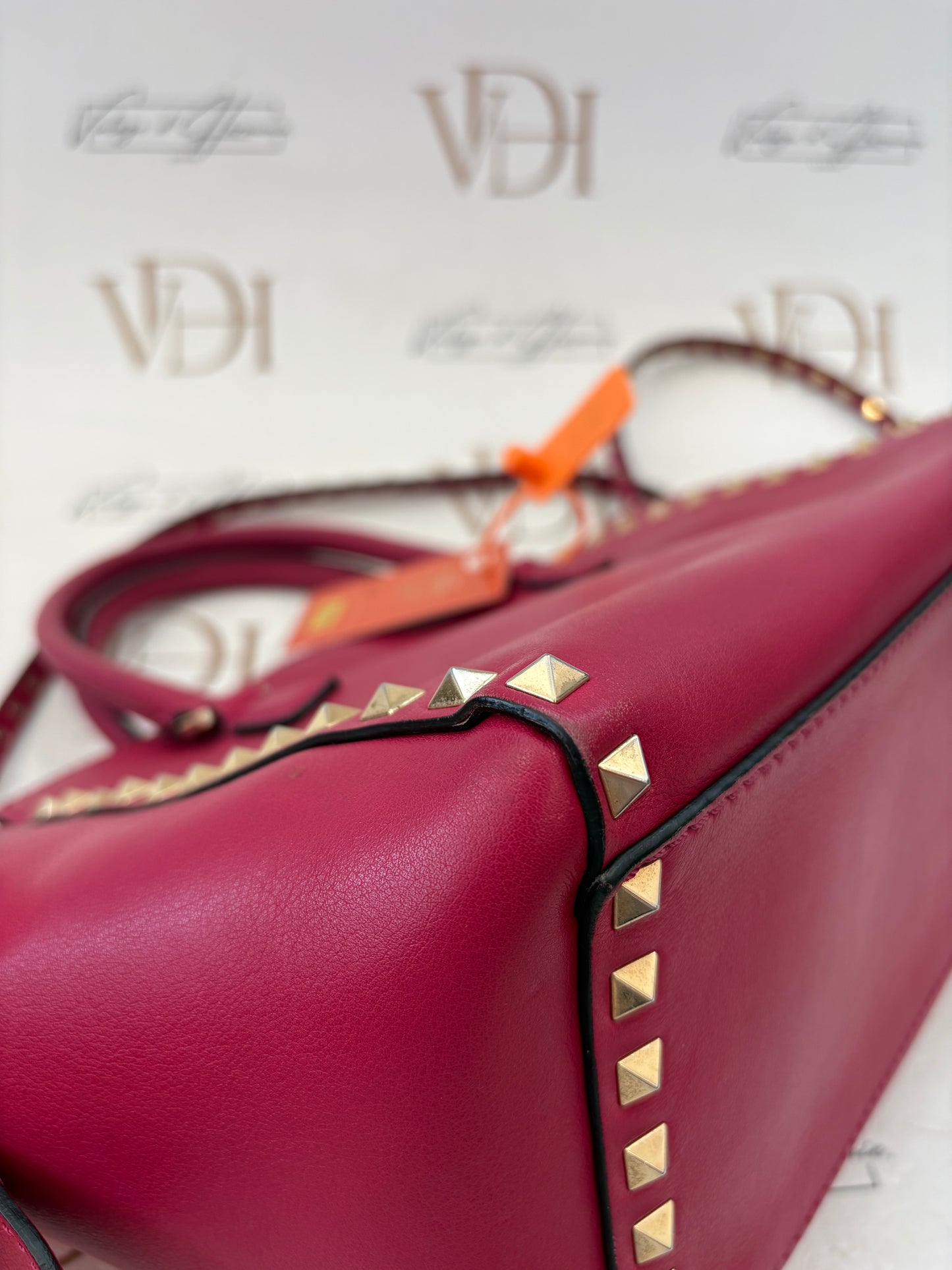 384151 - Valentino Rockstud