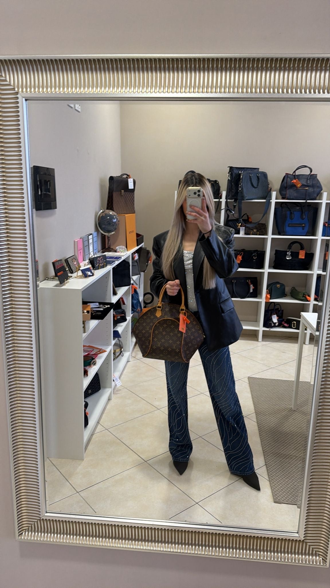 017782 - Louis Vuitton Ellipse MM