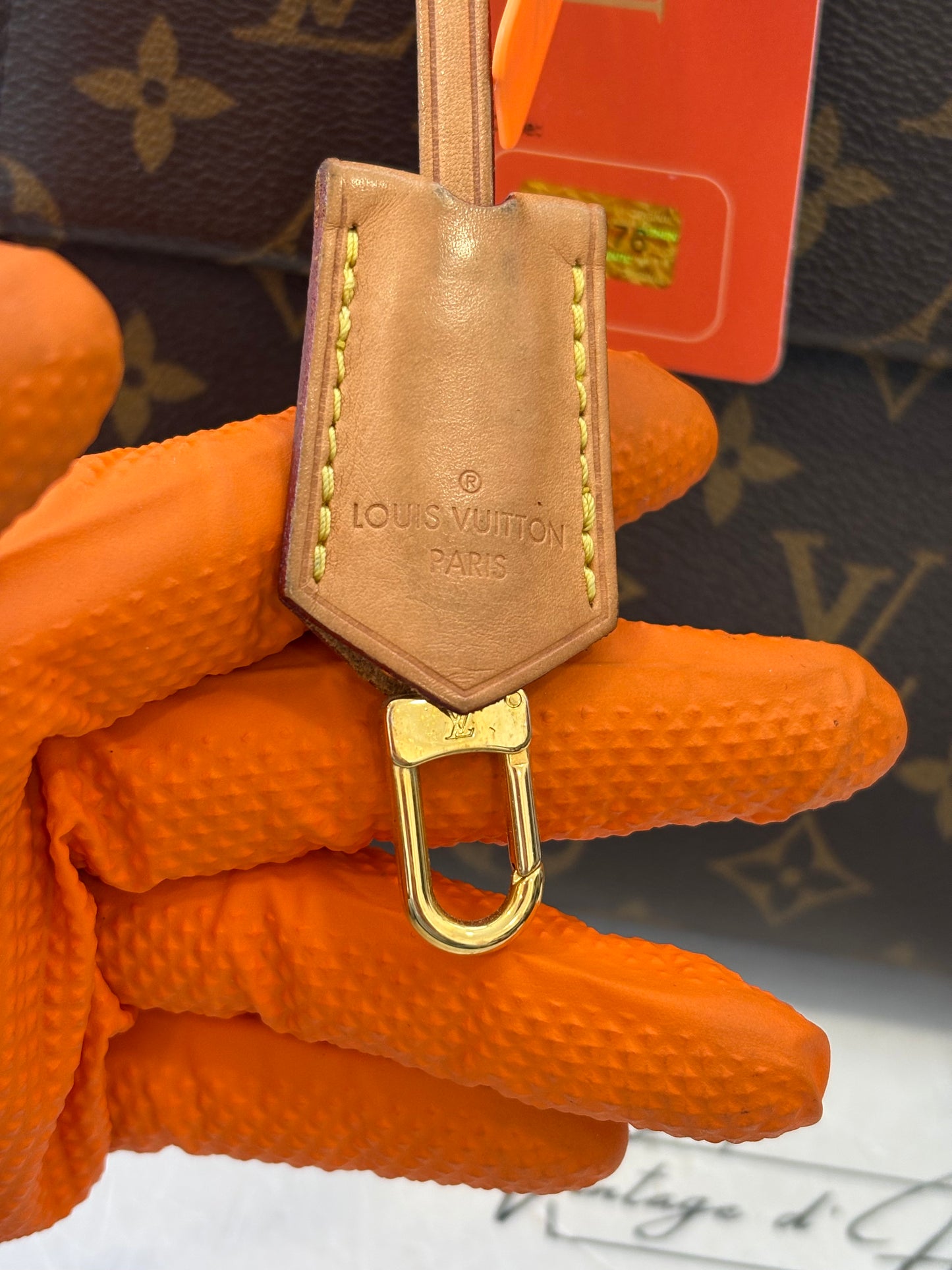 383776 - Louis Vuitton Cluny
