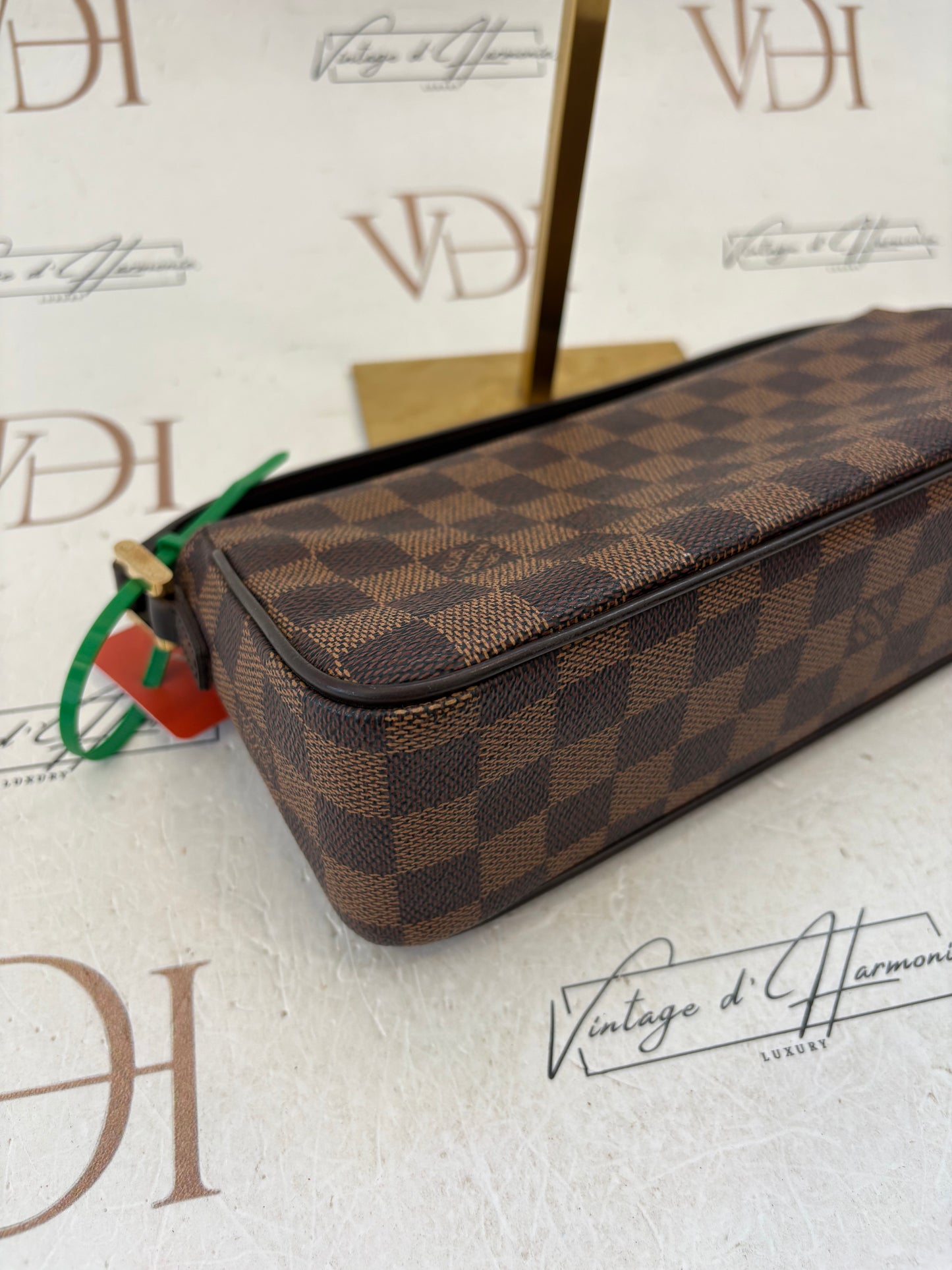 017199 - Louis Vuitton Recoleta