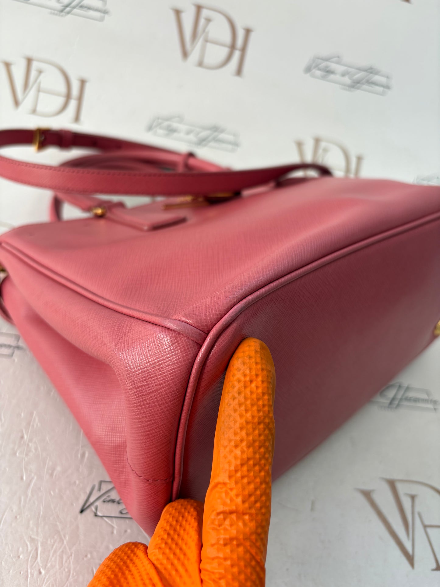 383818 - Prada Galleria Pink