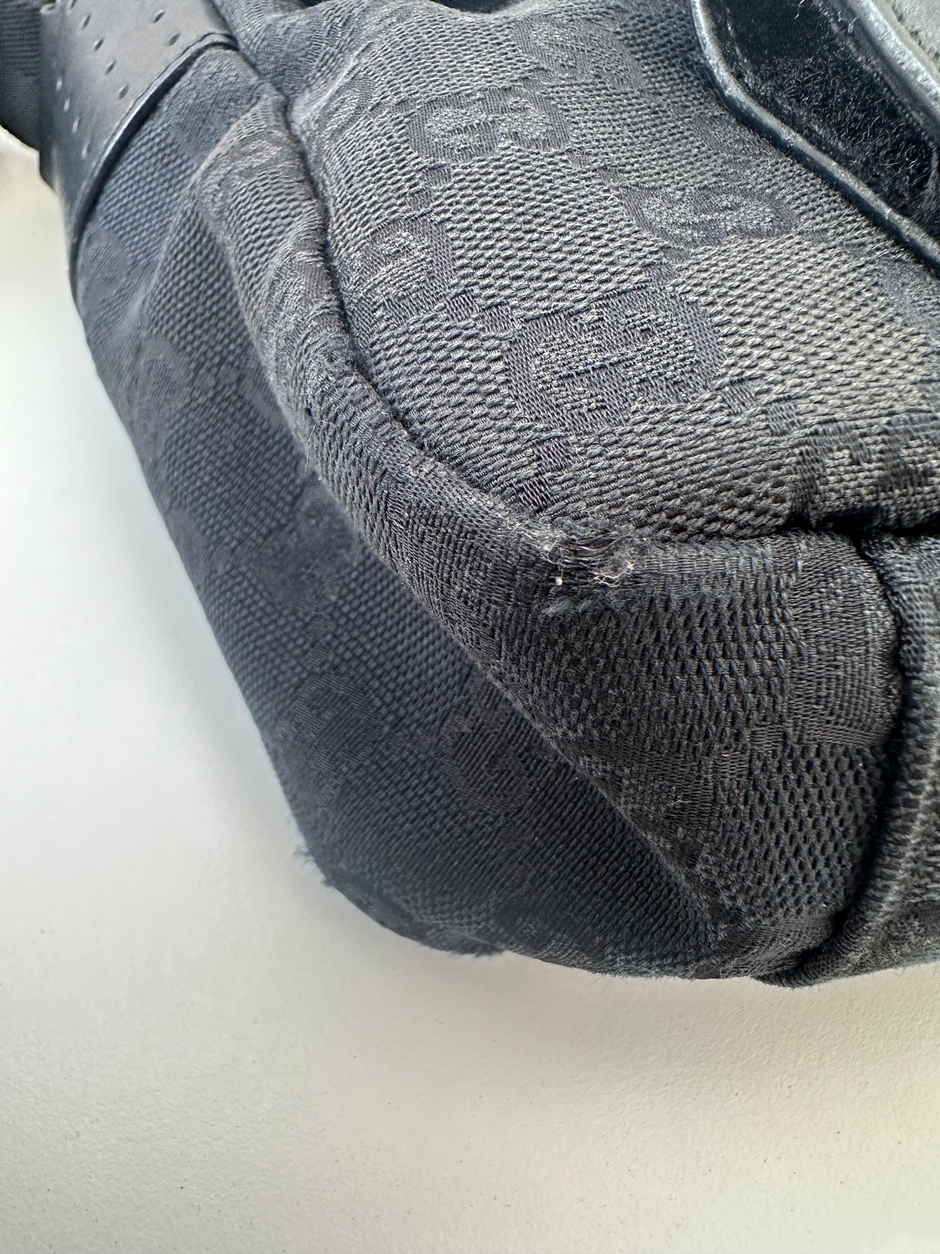 Gucci Messenger Black