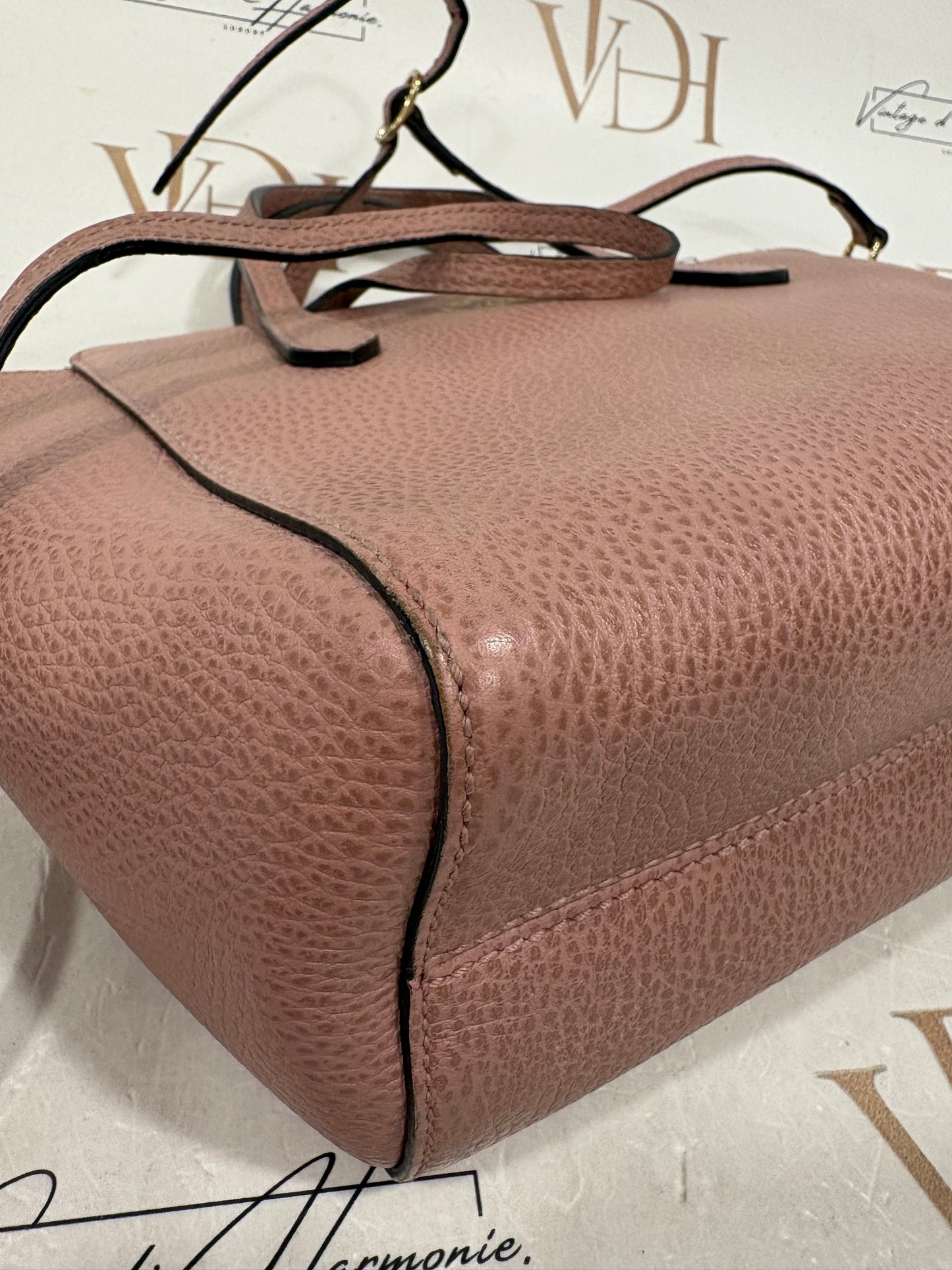 383178 - Gucci Swing