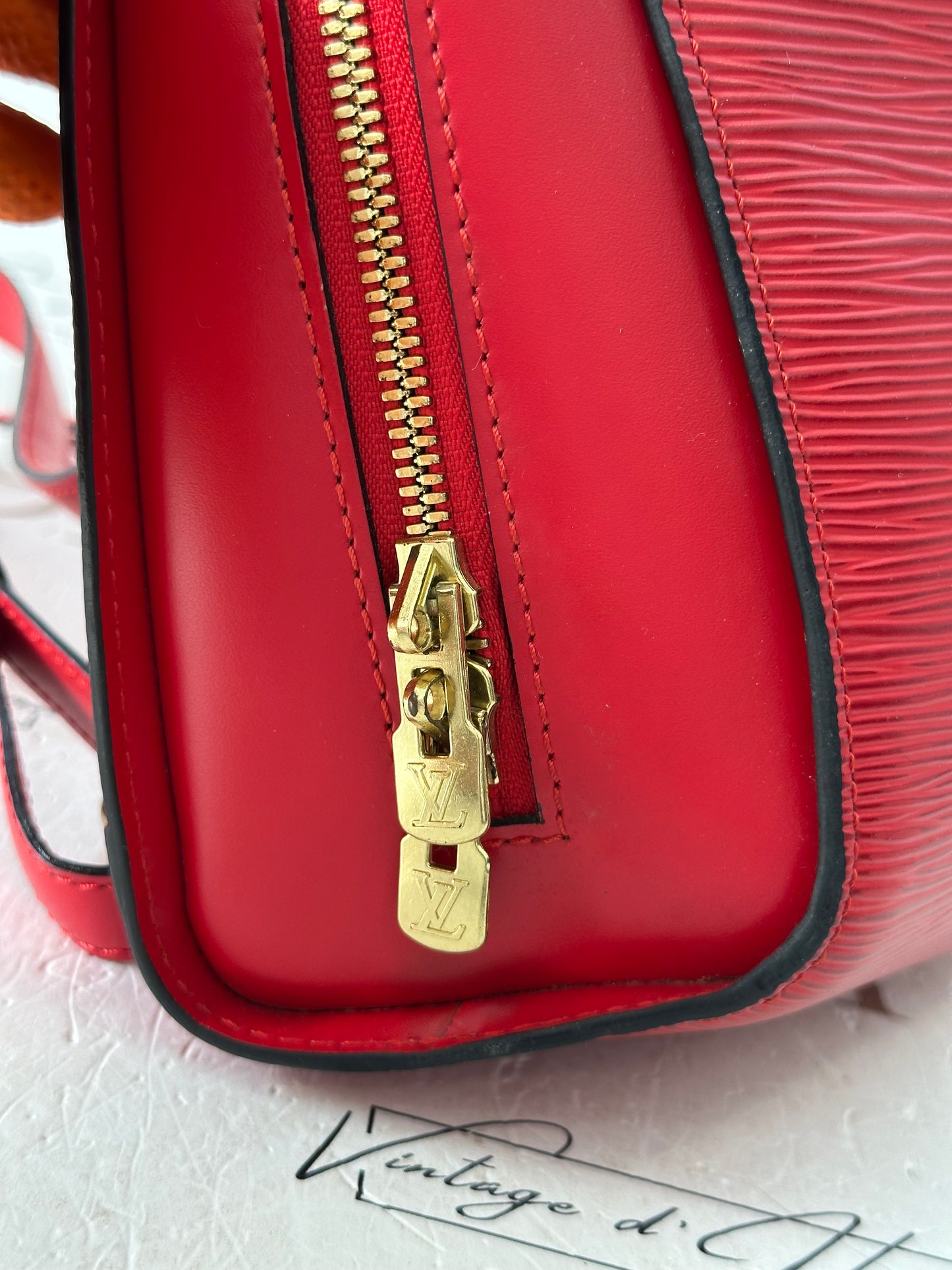 018642 - Louis Vuitton Epi Mabillon