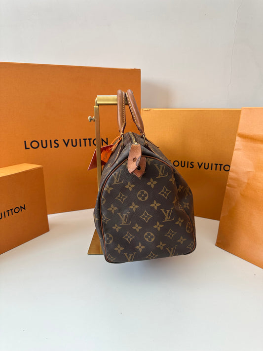 Louis Vuitton Speedy 30