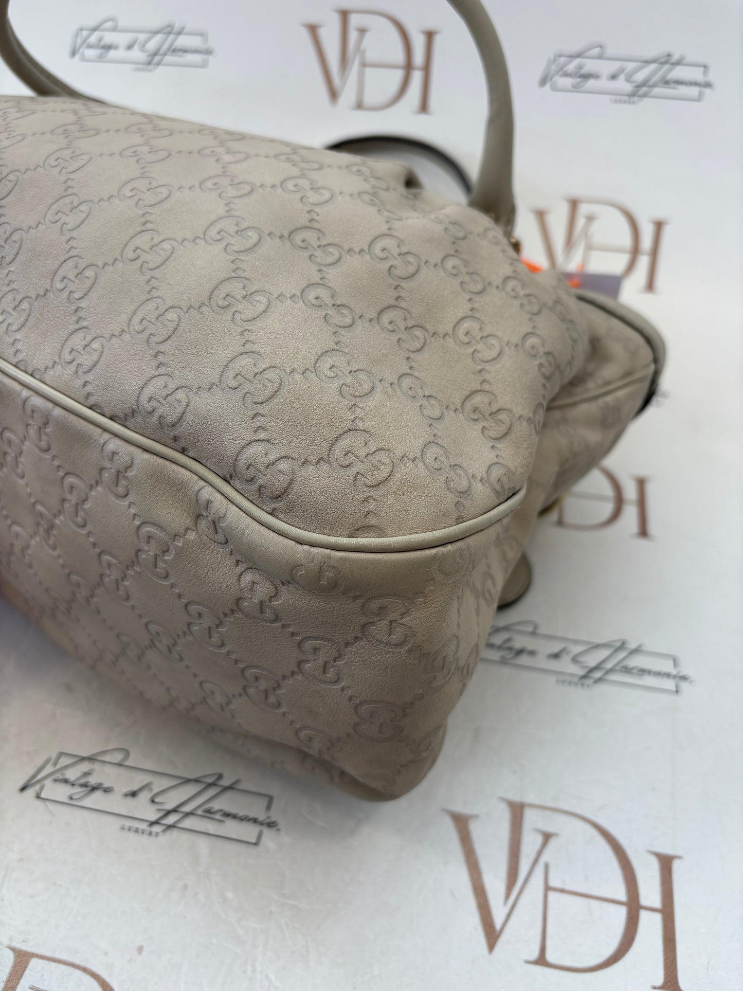 383915 - Gucci Sukey