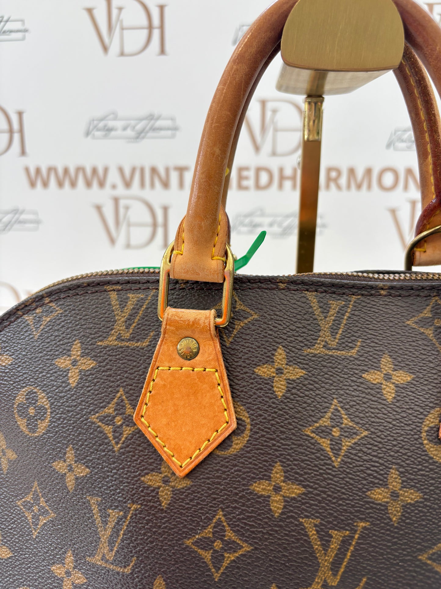 017105 - Louis Vuitton Alma