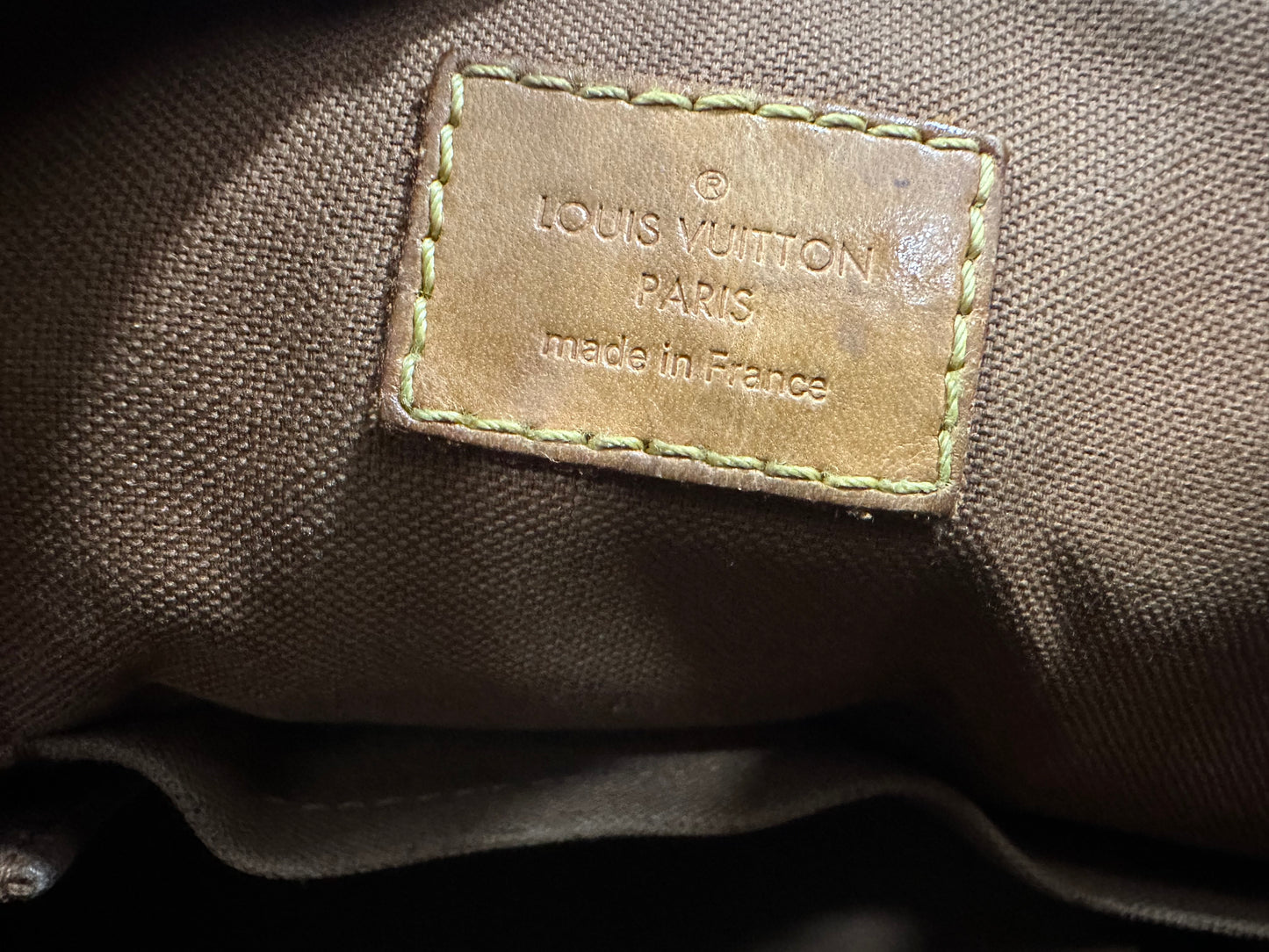 017813 - Louis Vuitton Tivoli GM