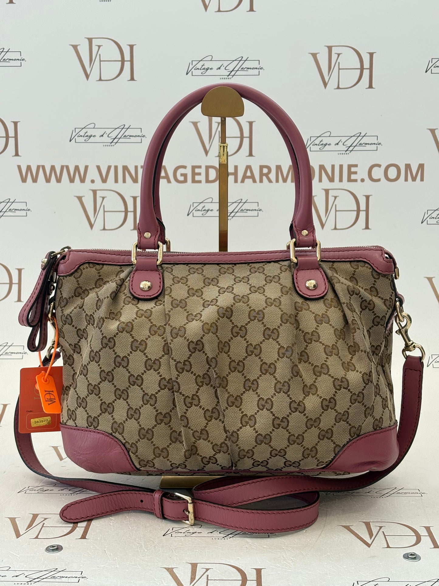 383977 - Gucci Sukey