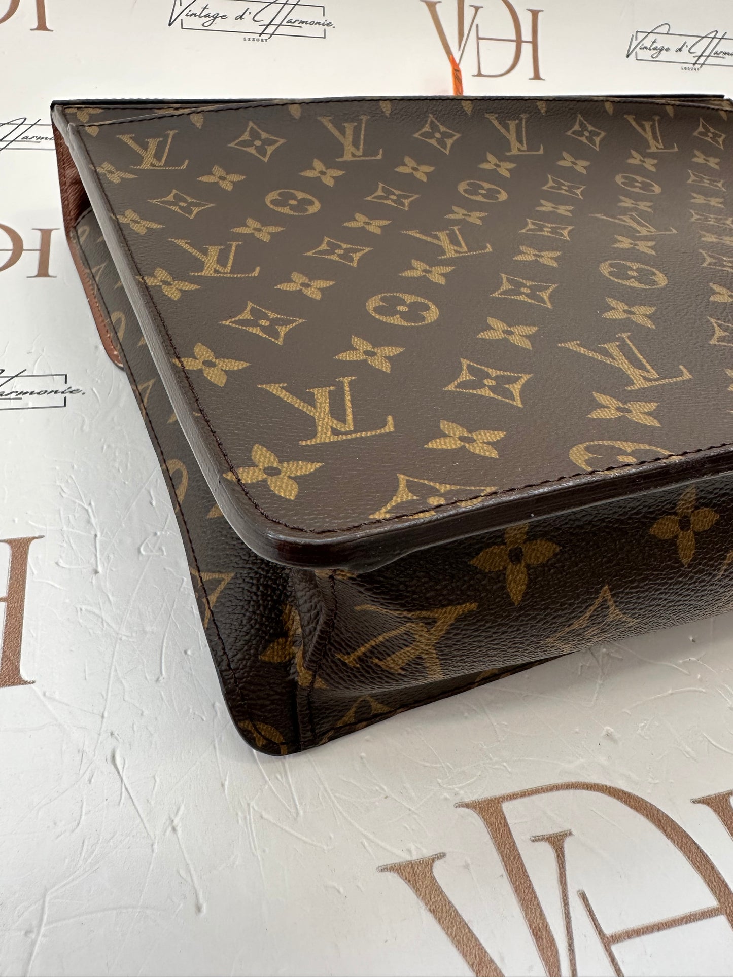 017809 - Louis Vuitton Robusto 1 Briefcase