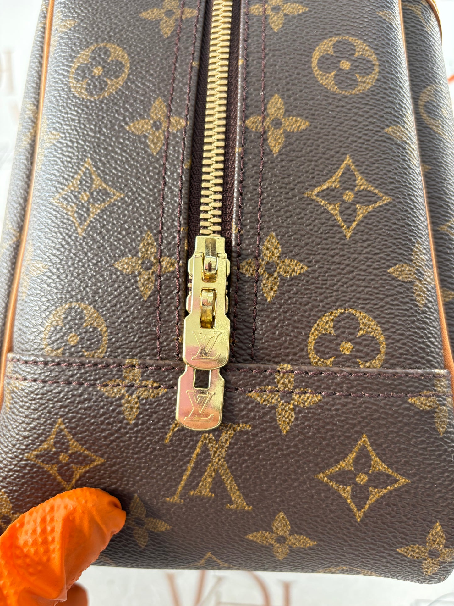 018884 - Louis Vuitton Deauville