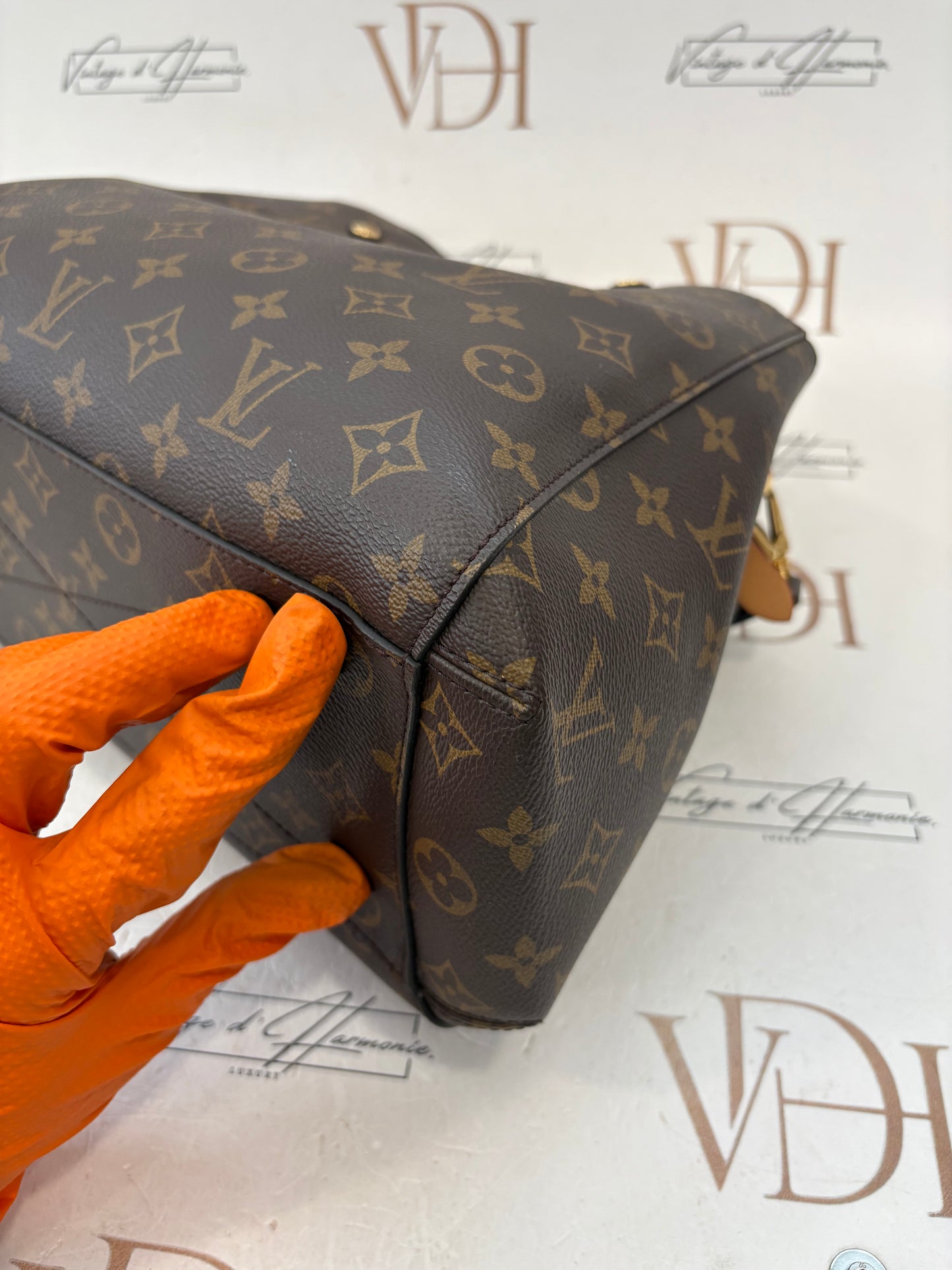 200791 - Louis Vuitton Montaigne