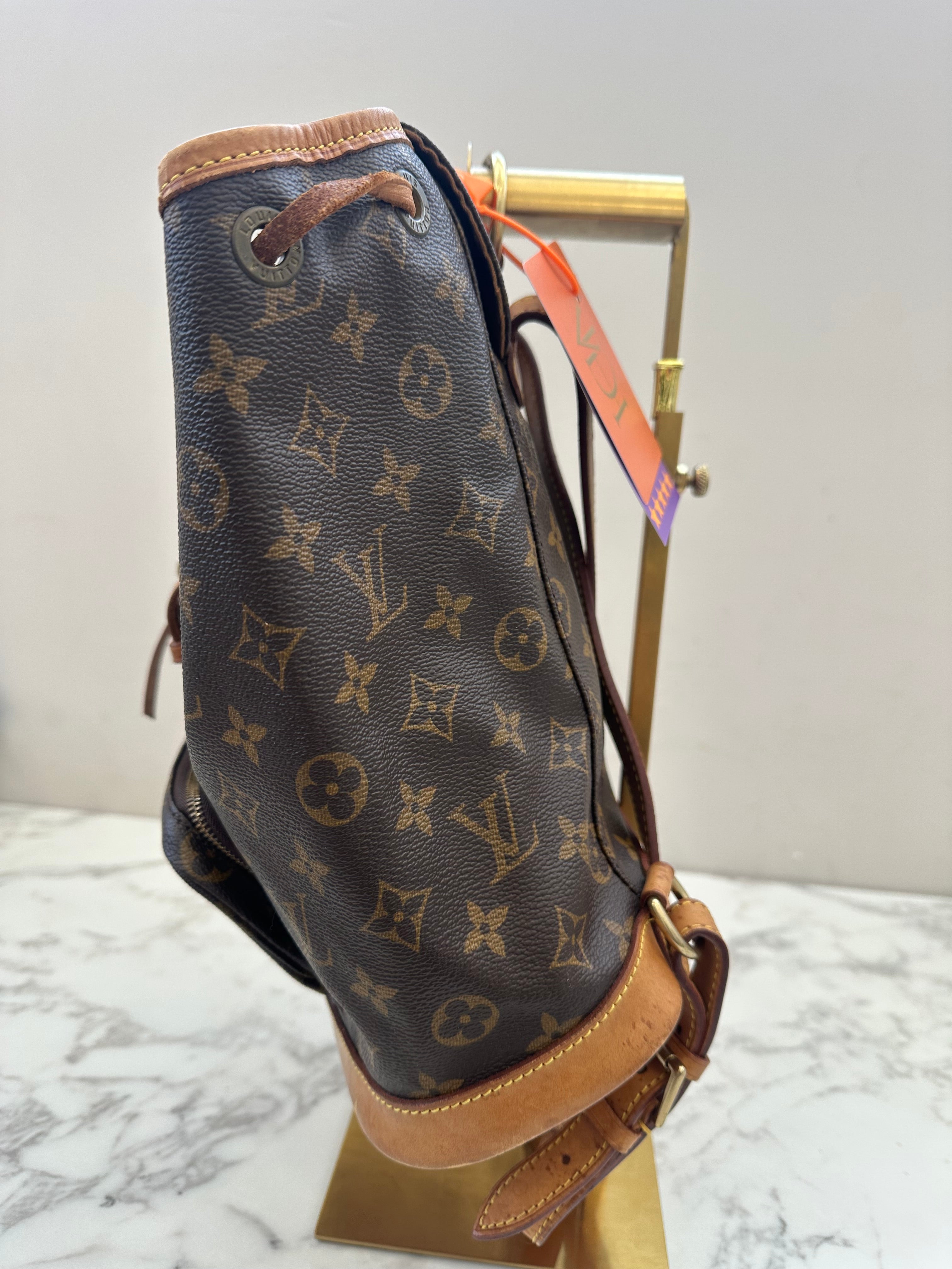 Louis Vuitton Montsouris MM