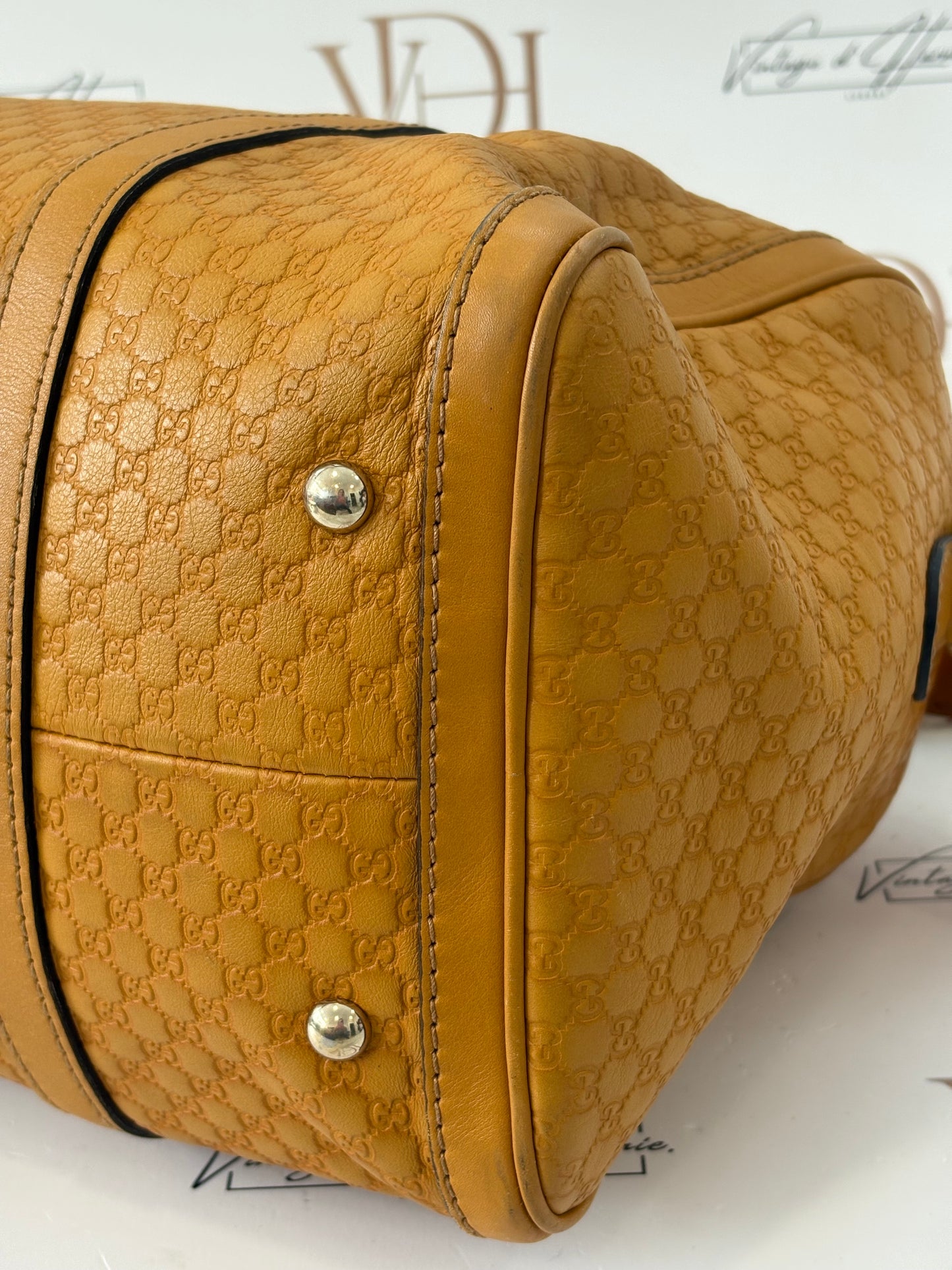 384278 - Gucci