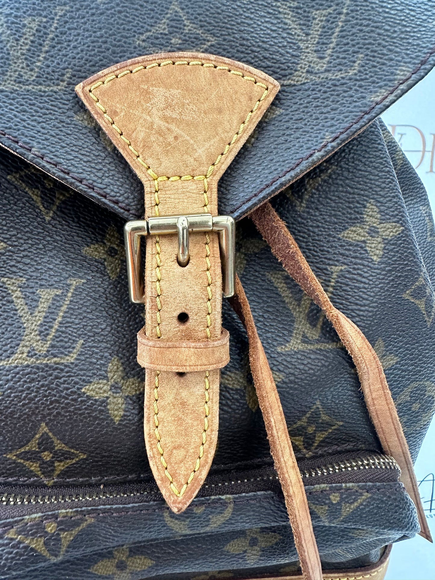 017845 - Louis Vuitton Montsouris MM