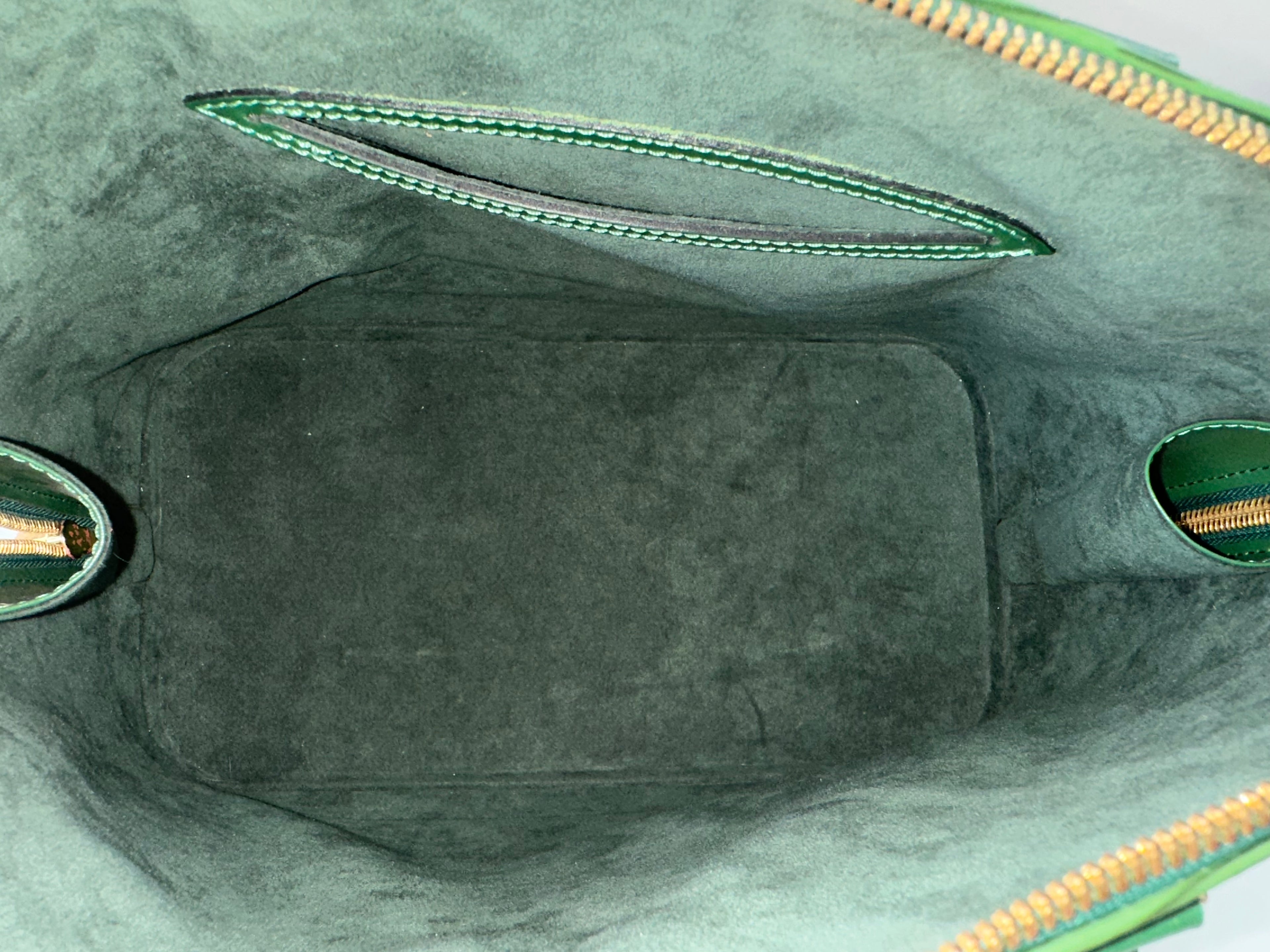 Louis Vuitton Alma Epi Green