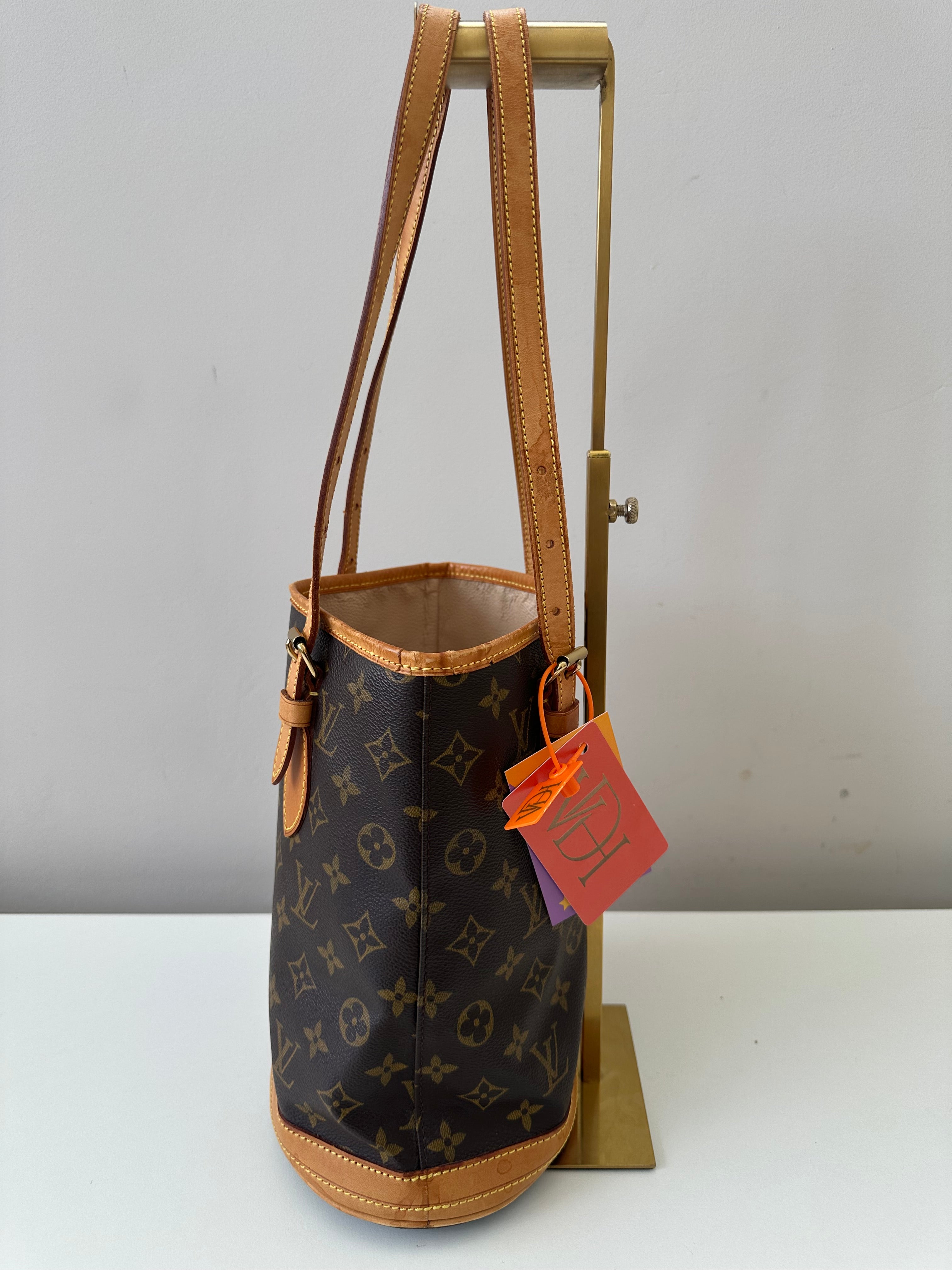 Louis Vuitton Bucket PM