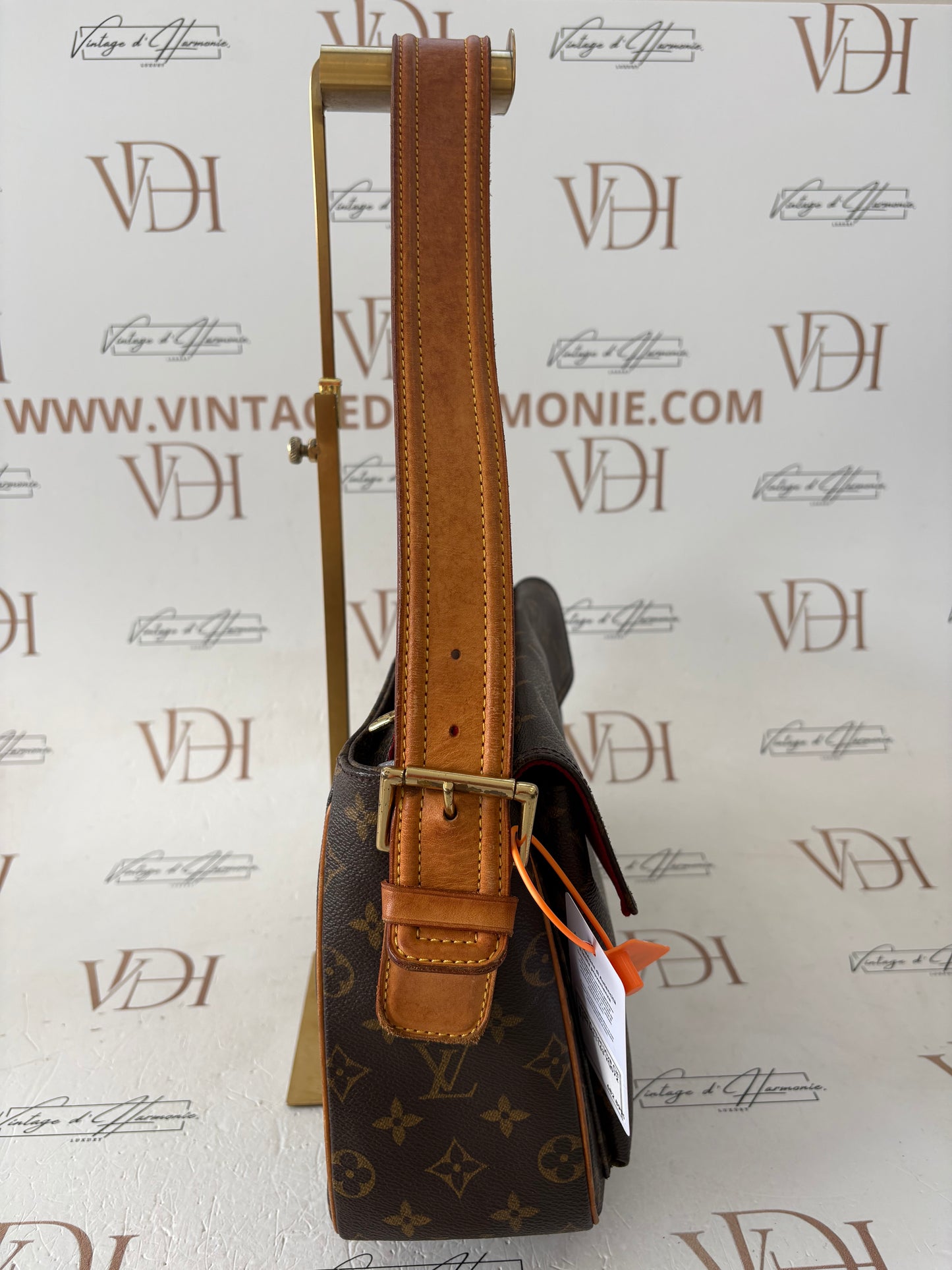 017318 - Louis Vuitton Viva Cite GM