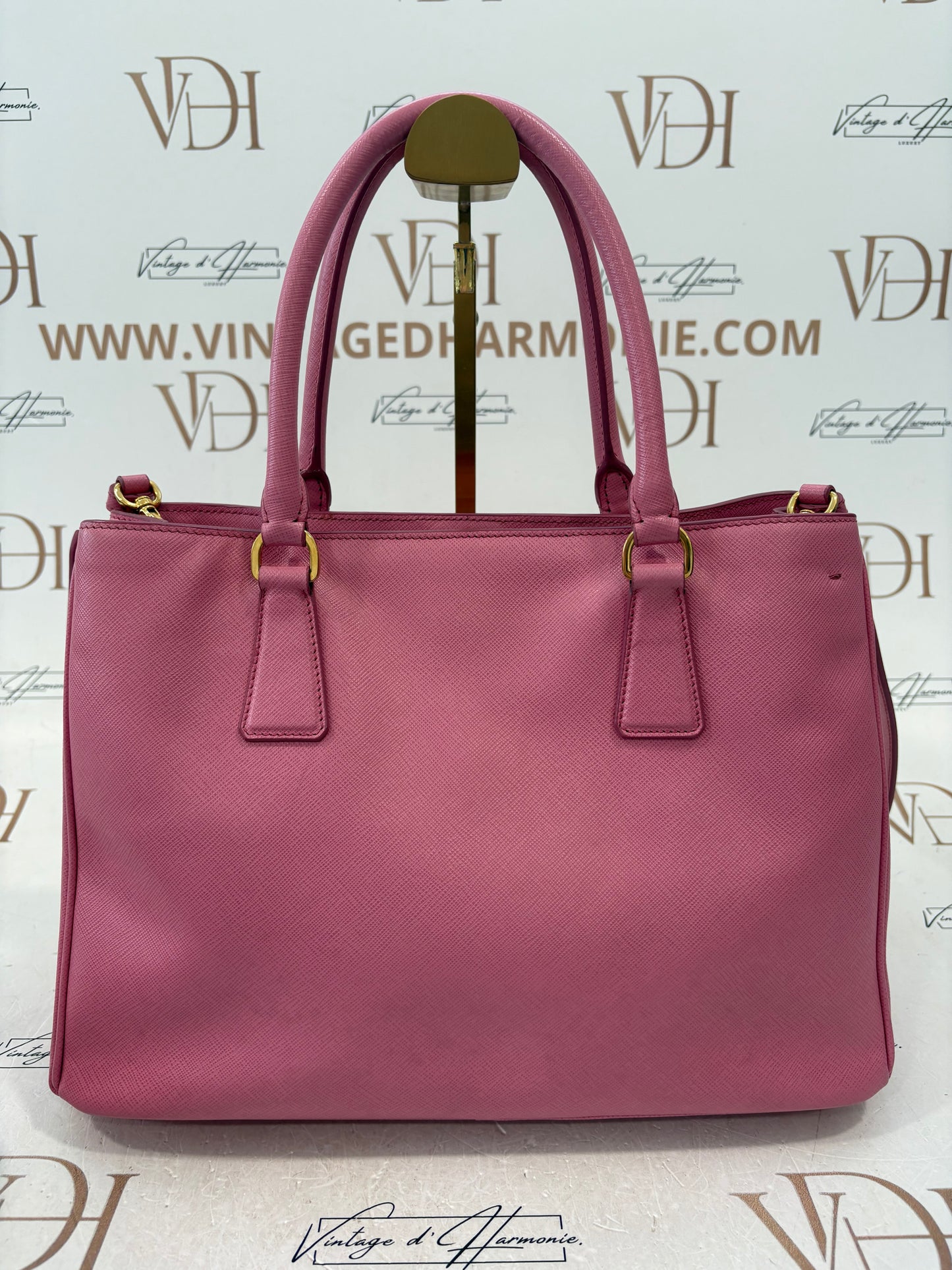 201016 - Prada Galleria Pink