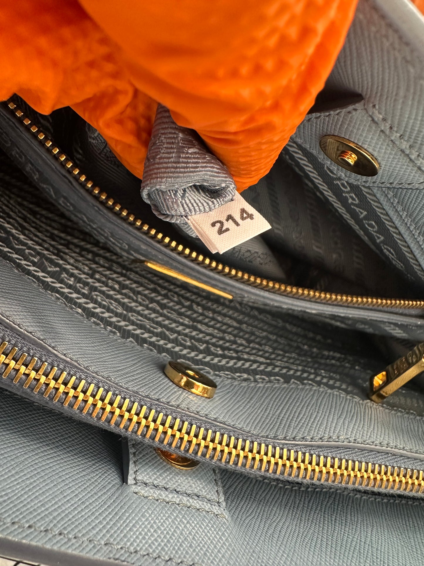 382868 - Prada Galleria