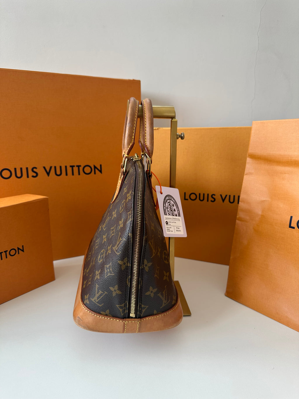 Louis Vuitton Alma