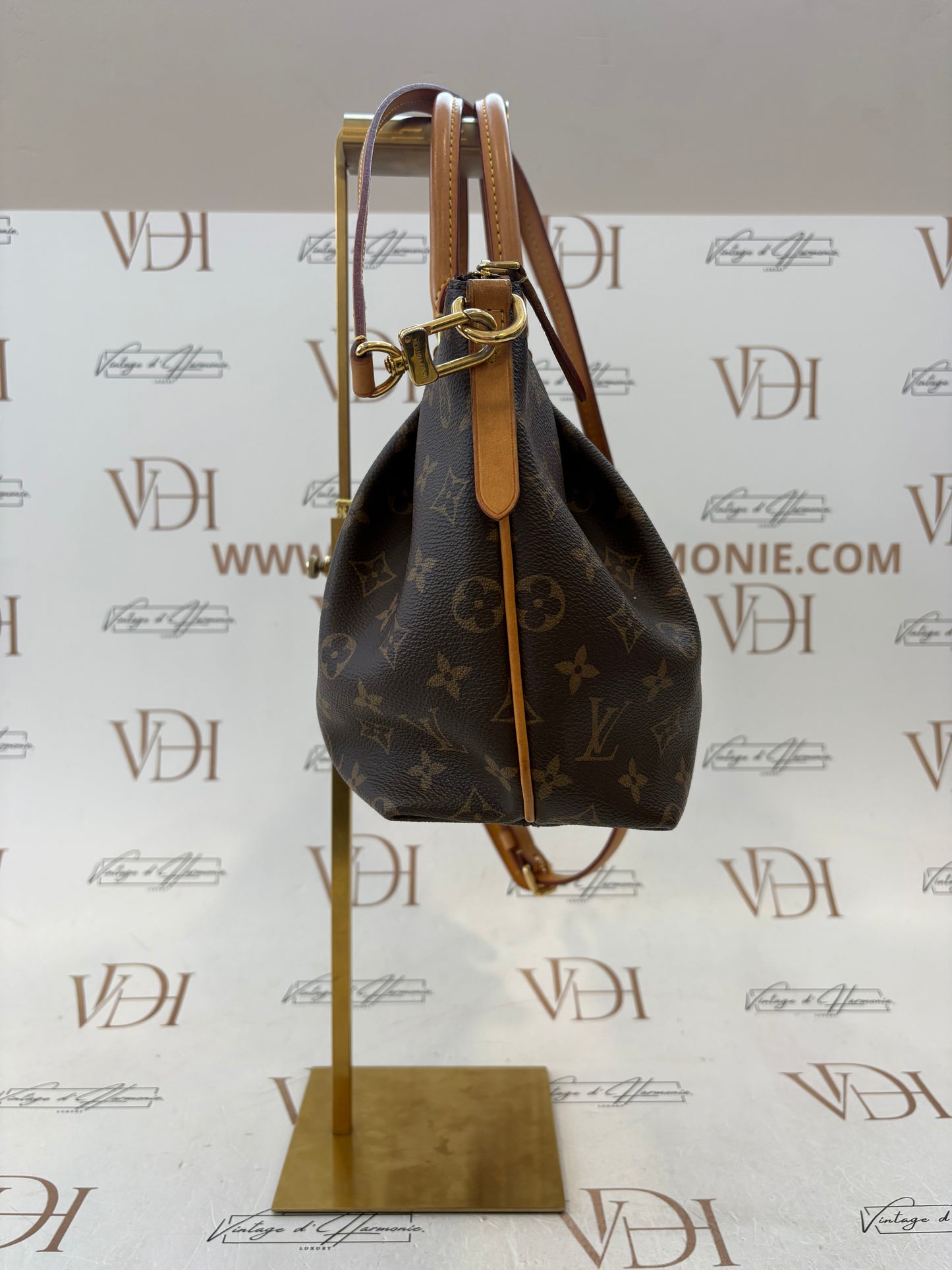 384102 - Louis Vuitton Turenne
