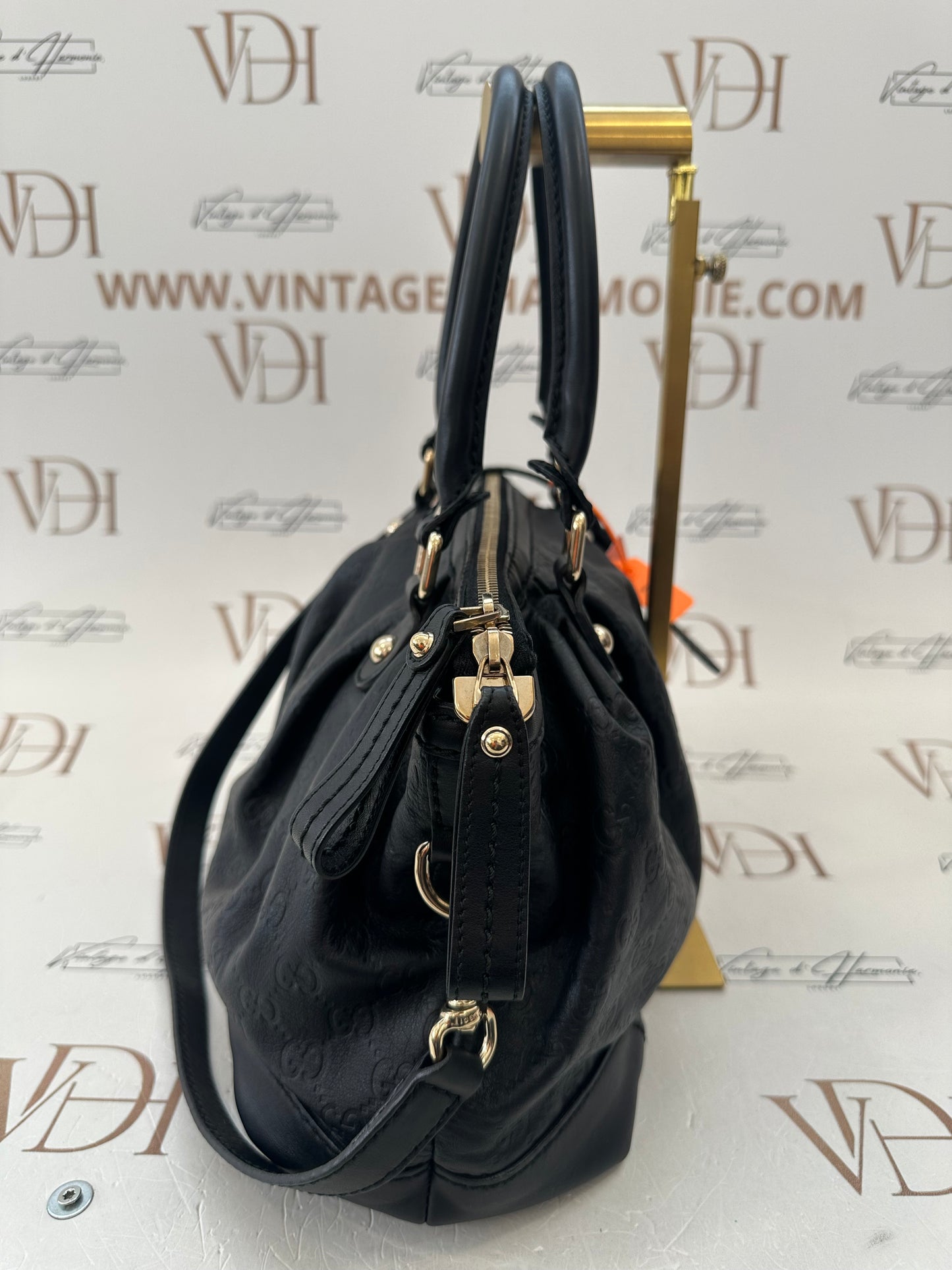 382556 - Gucci Sukey