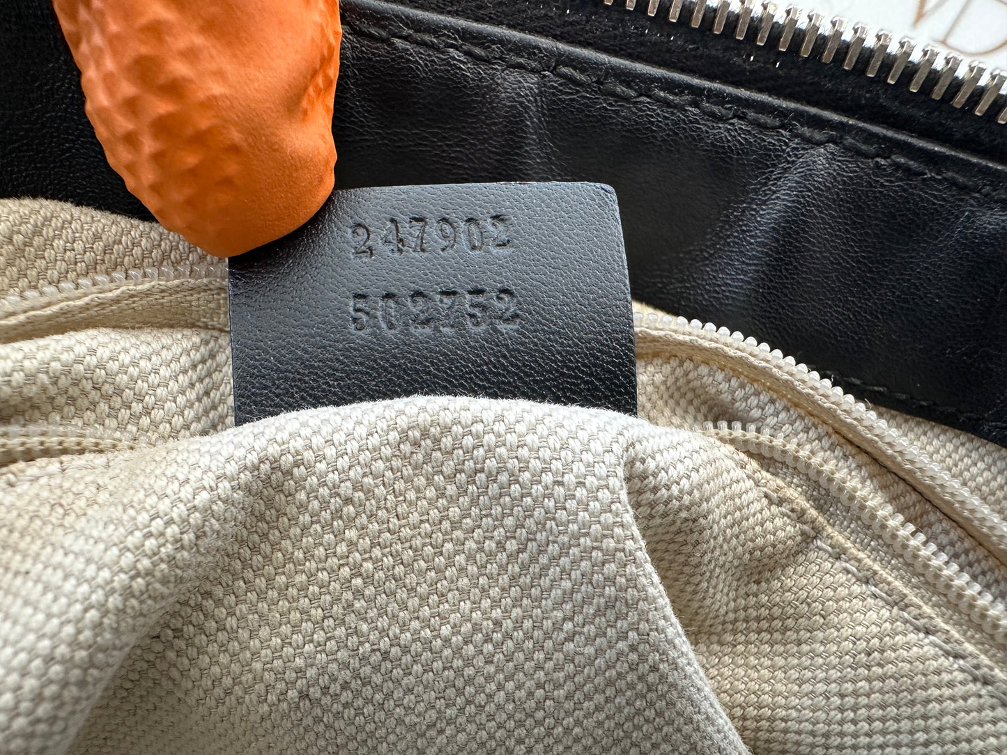 382490 - Gucci Sukey